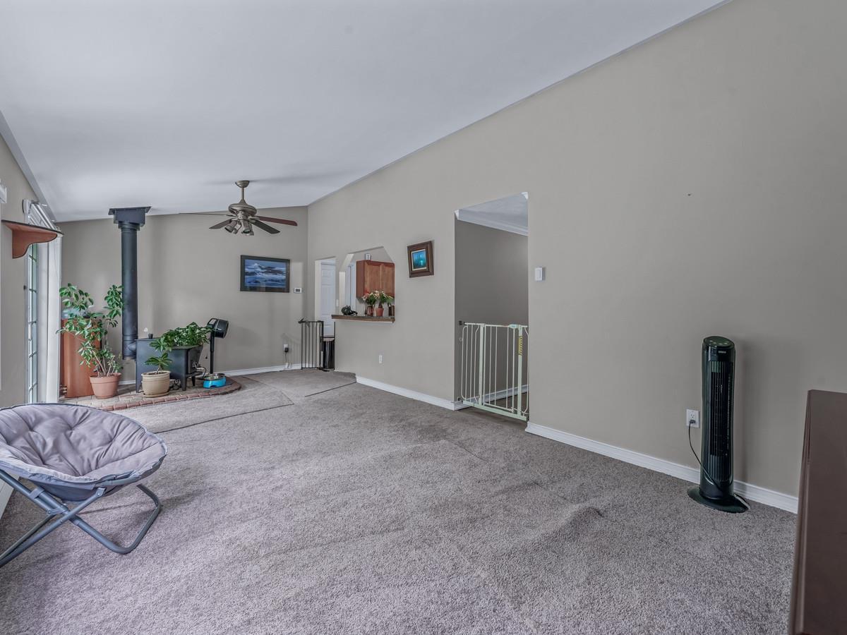 Single Family Pinetop  Suffolk County, NY 11967, MLS-868822-6
