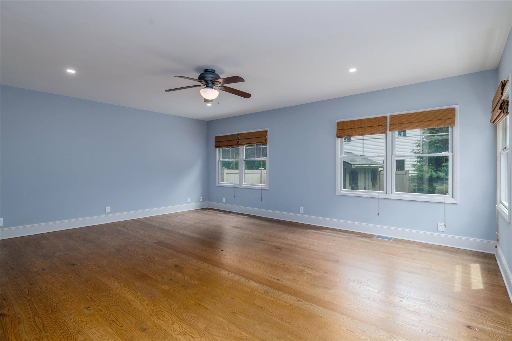 Single Family Commonwealth  Nassau County, NY 11758, MLS-868838-10