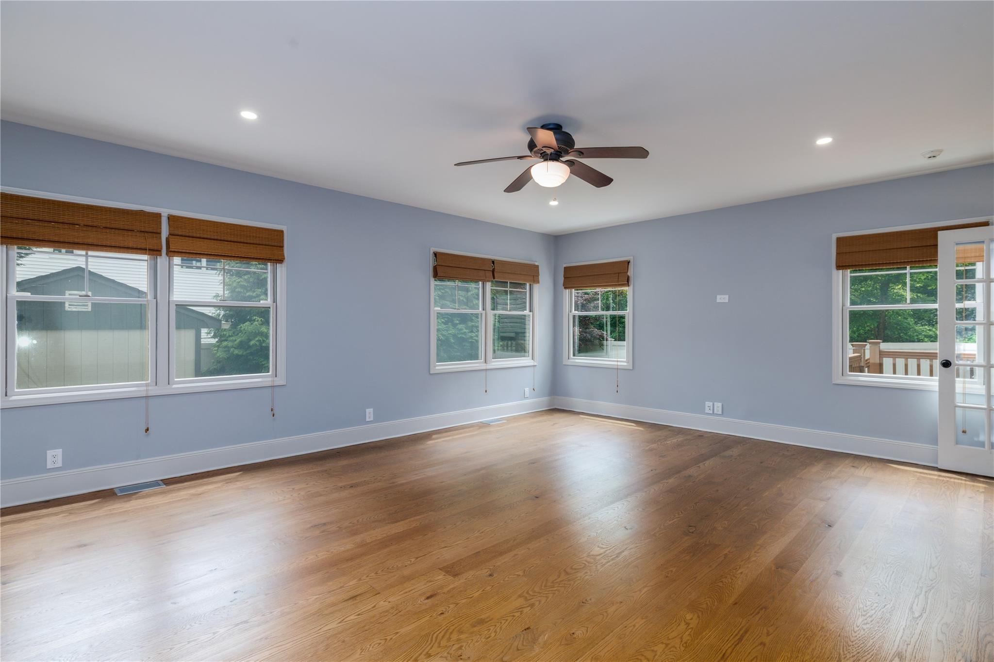 Single Family Commonwealth  Nassau County, NY 11758, MLS-868838-11