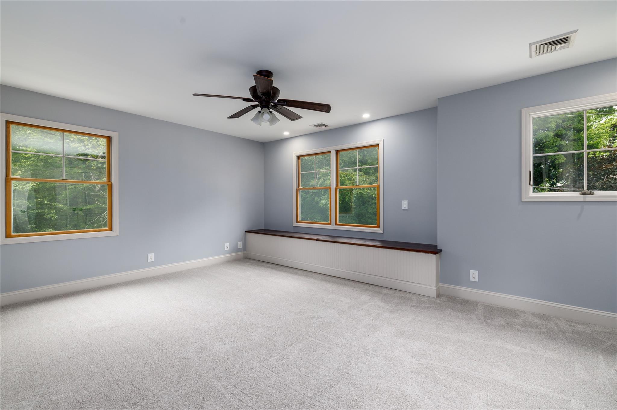 Single Family Commonwealth  Nassau County, NY 11758, MLS-868838-21