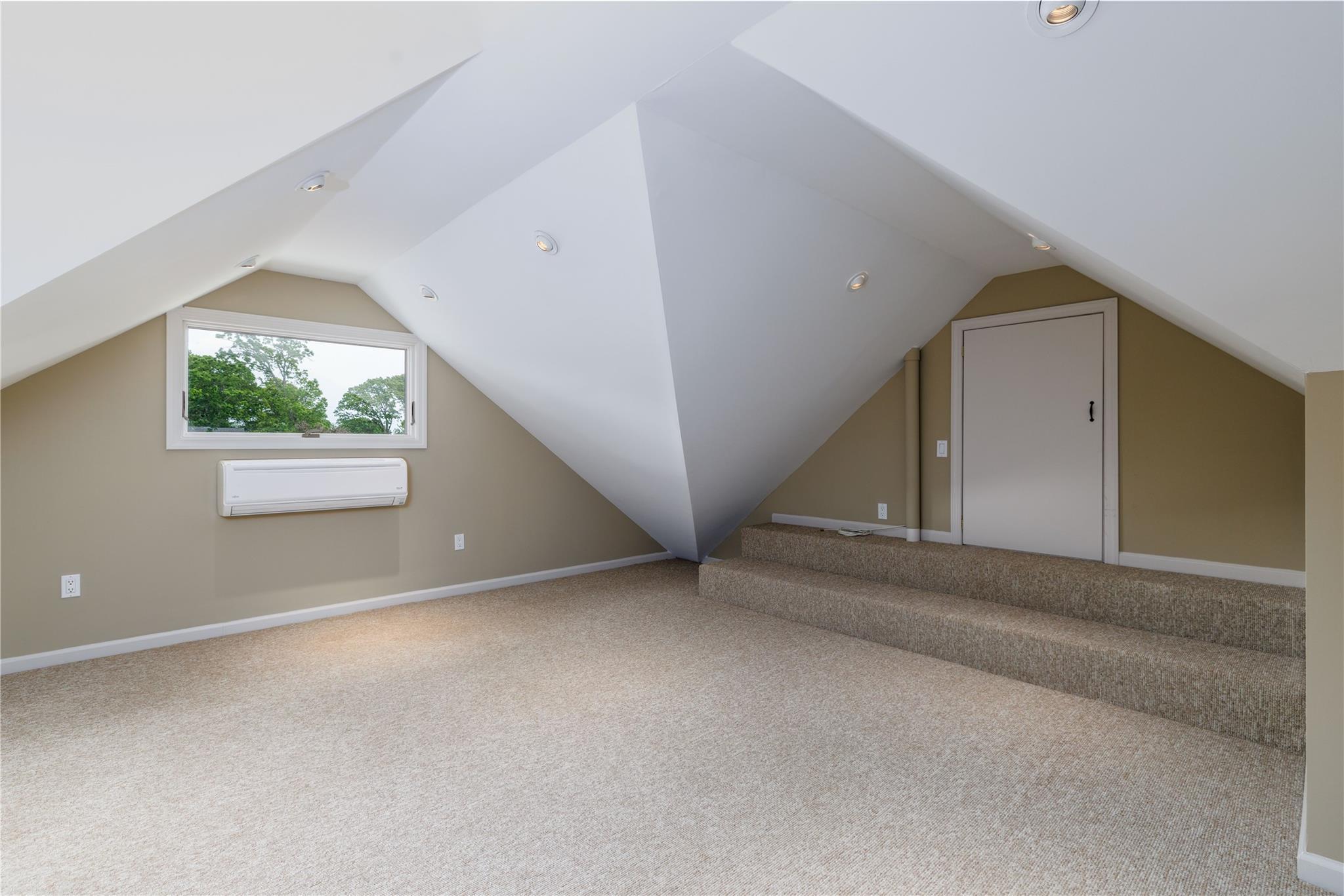 Single Family Commonwealth  Nassau County, NY 11758, MLS-868838-31