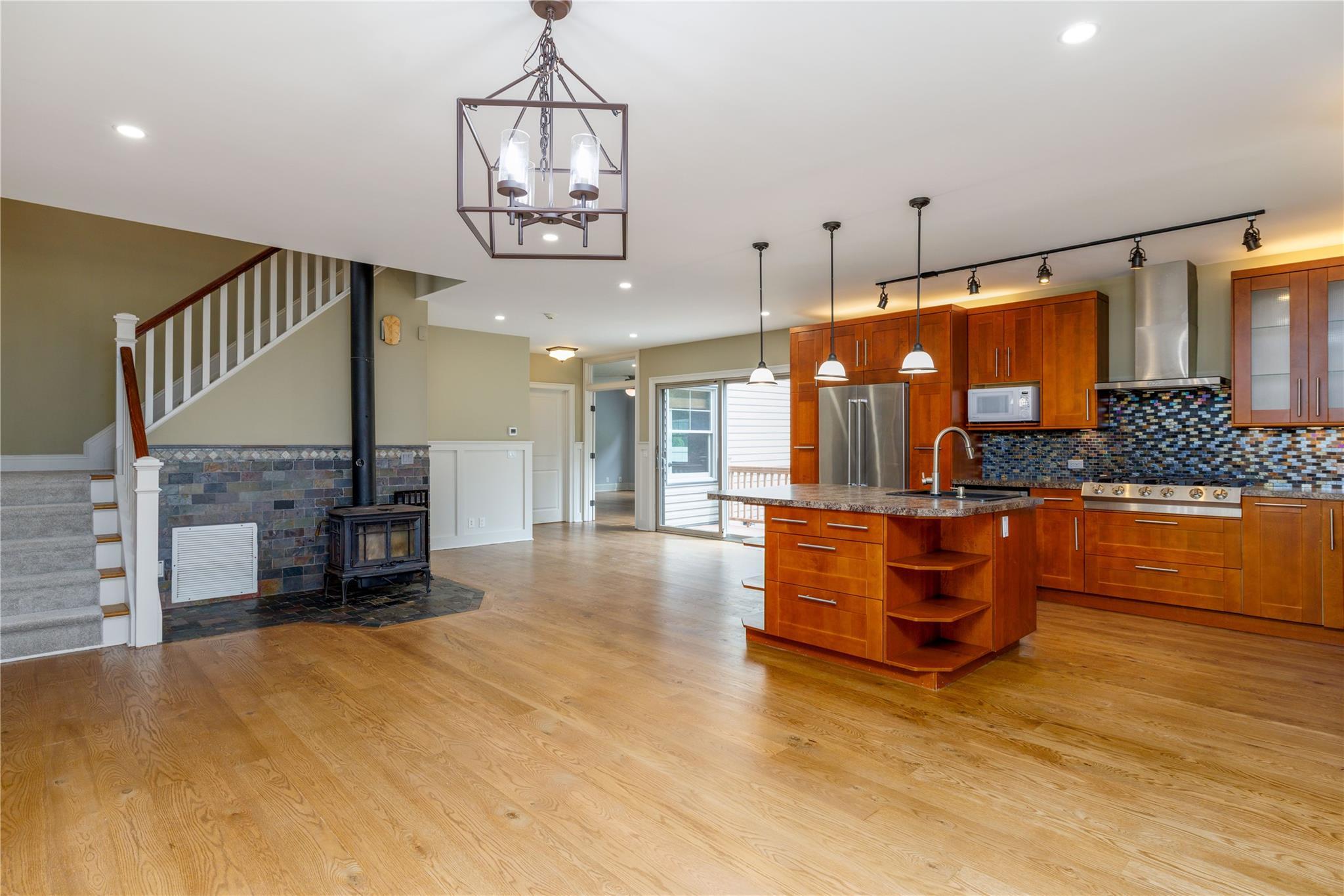 Single Family Commonwealth  Nassau County, NY 11758, MLS-868838-5