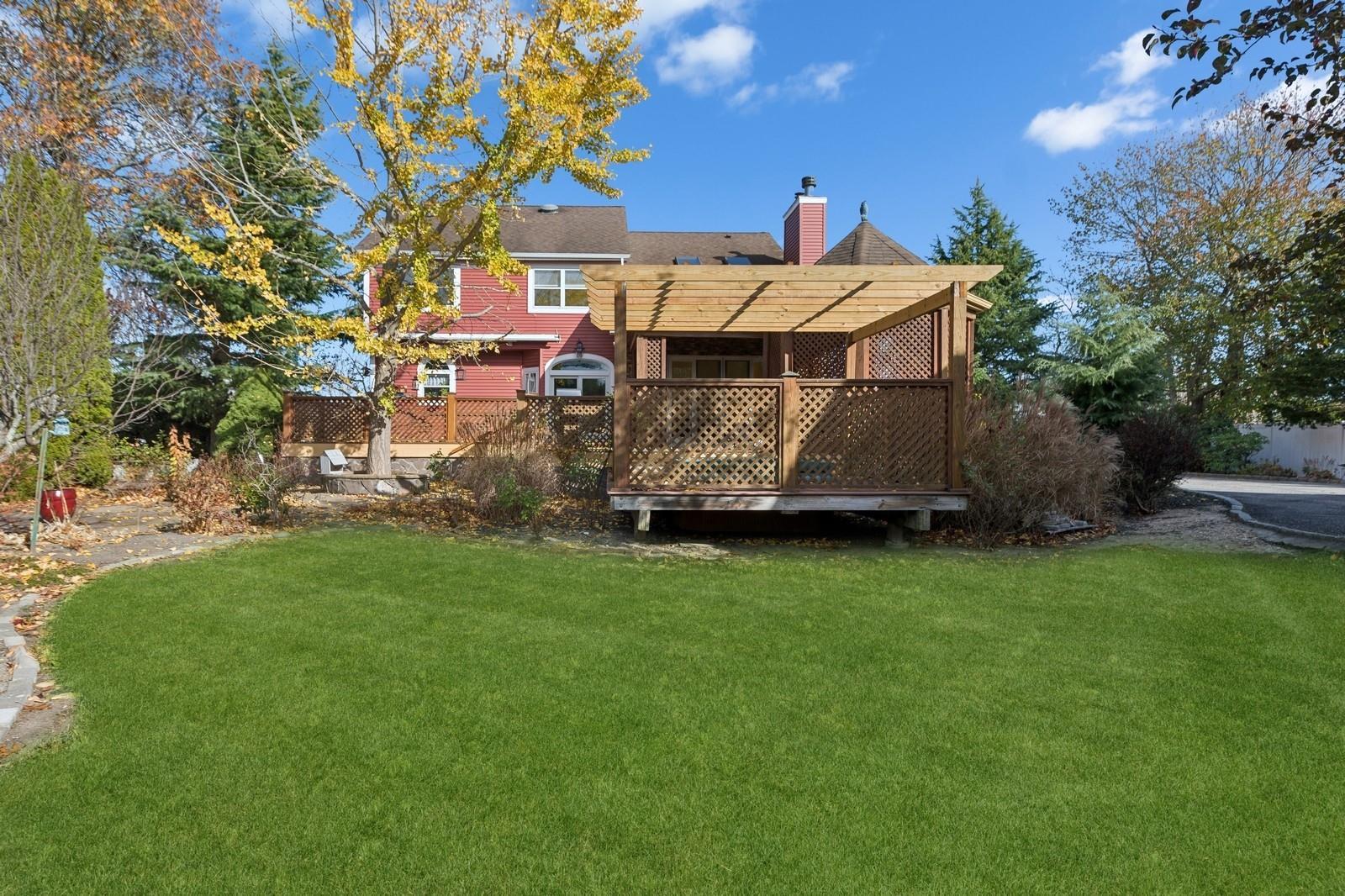 Single Family Grant Dr.  Suffolk County, NY 11931, MLS-868847-31