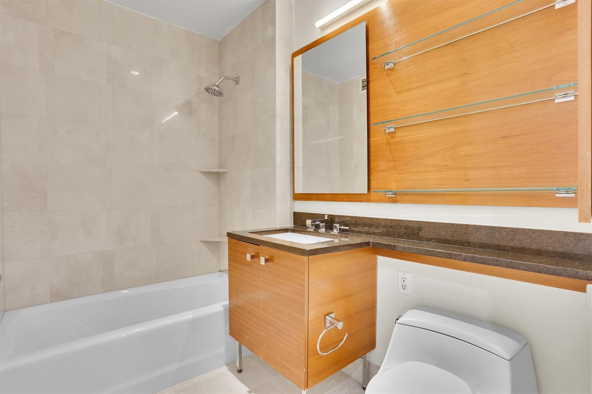 Condo Riverside  Manhattan, NY 10069, MLS-868868-21