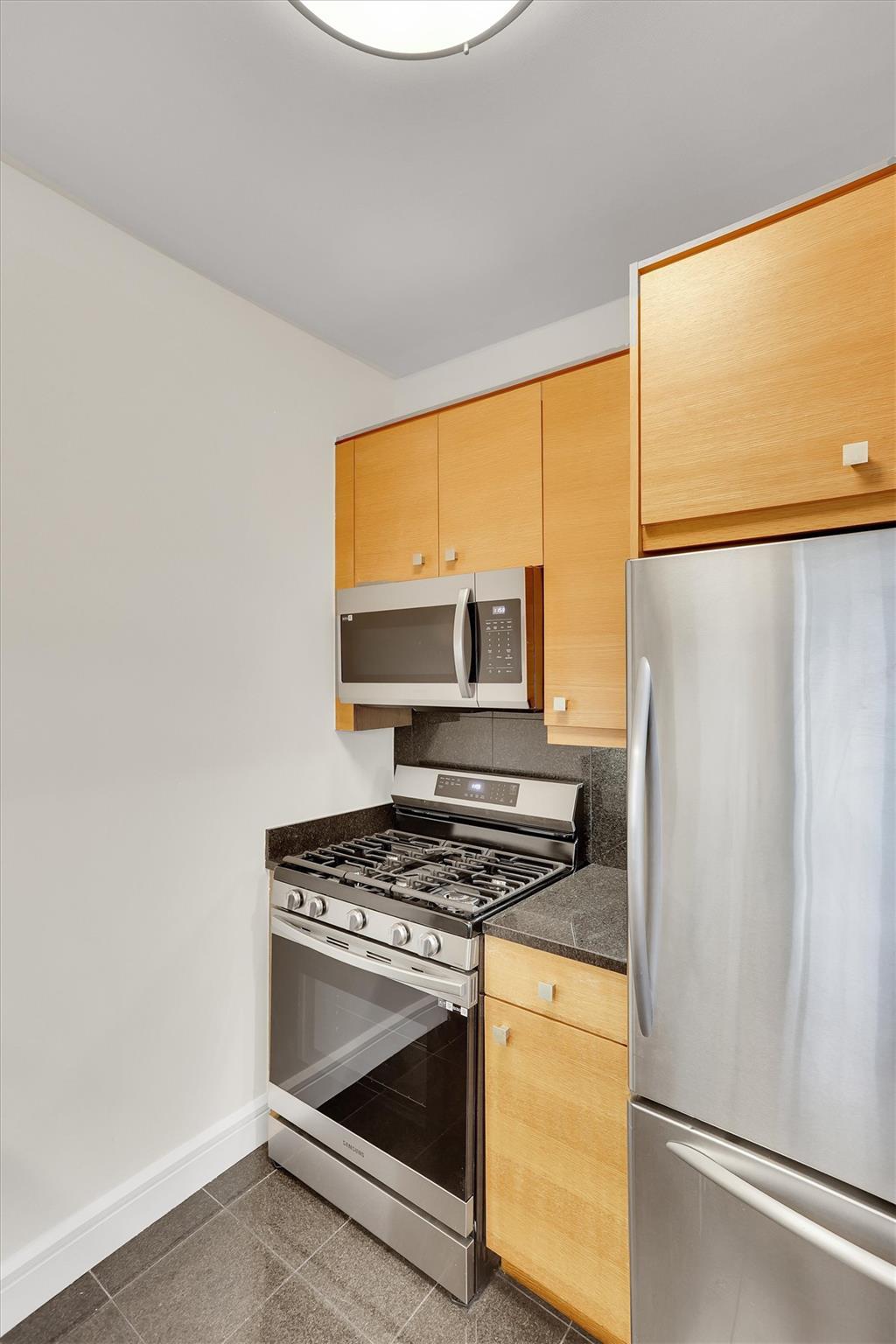 Condo Riverside  Manhattan, NY 10069, MLS-868868-9