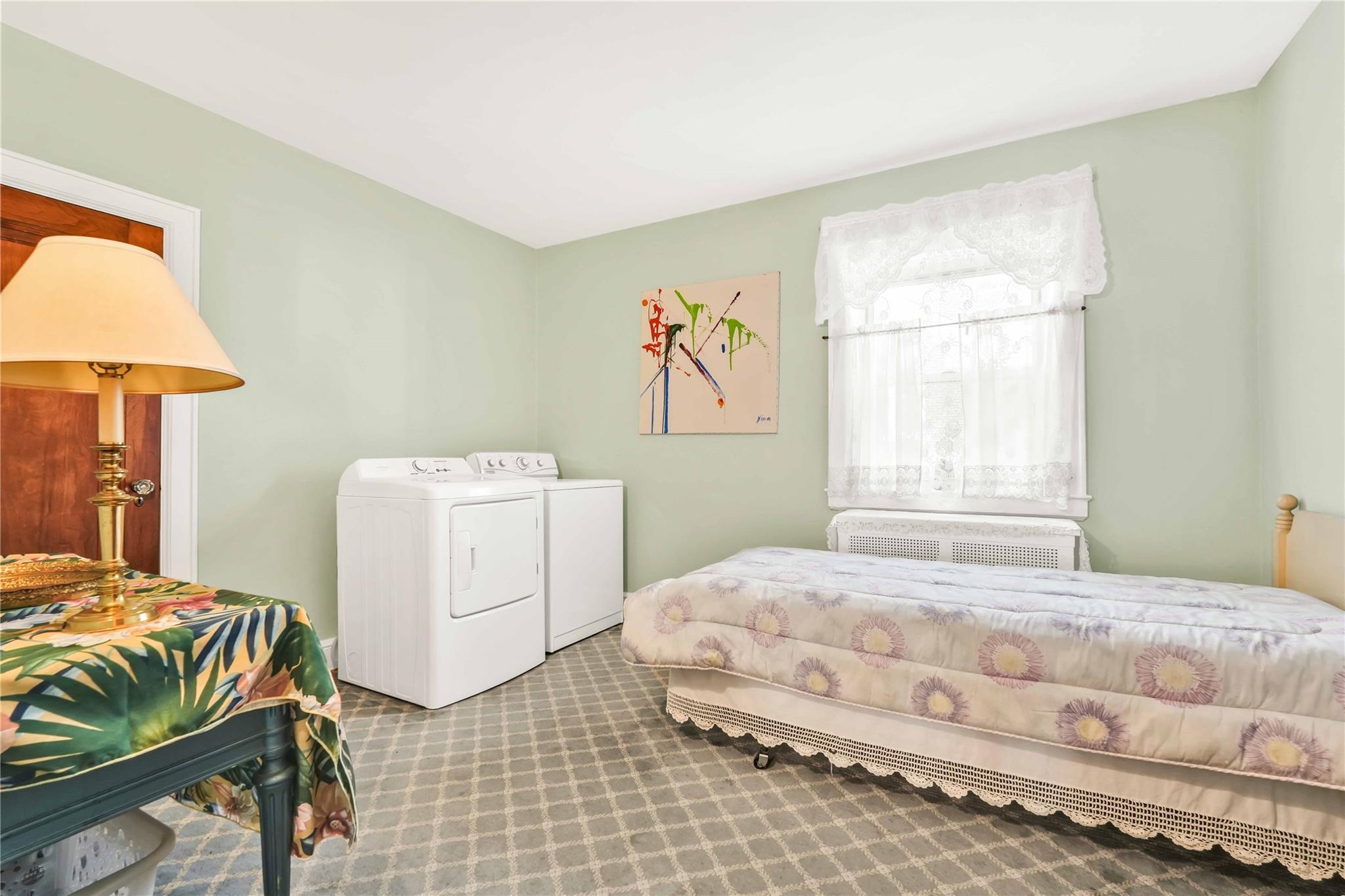 Single Family Malba  Queens, NY 11357, MLS-868871-24
