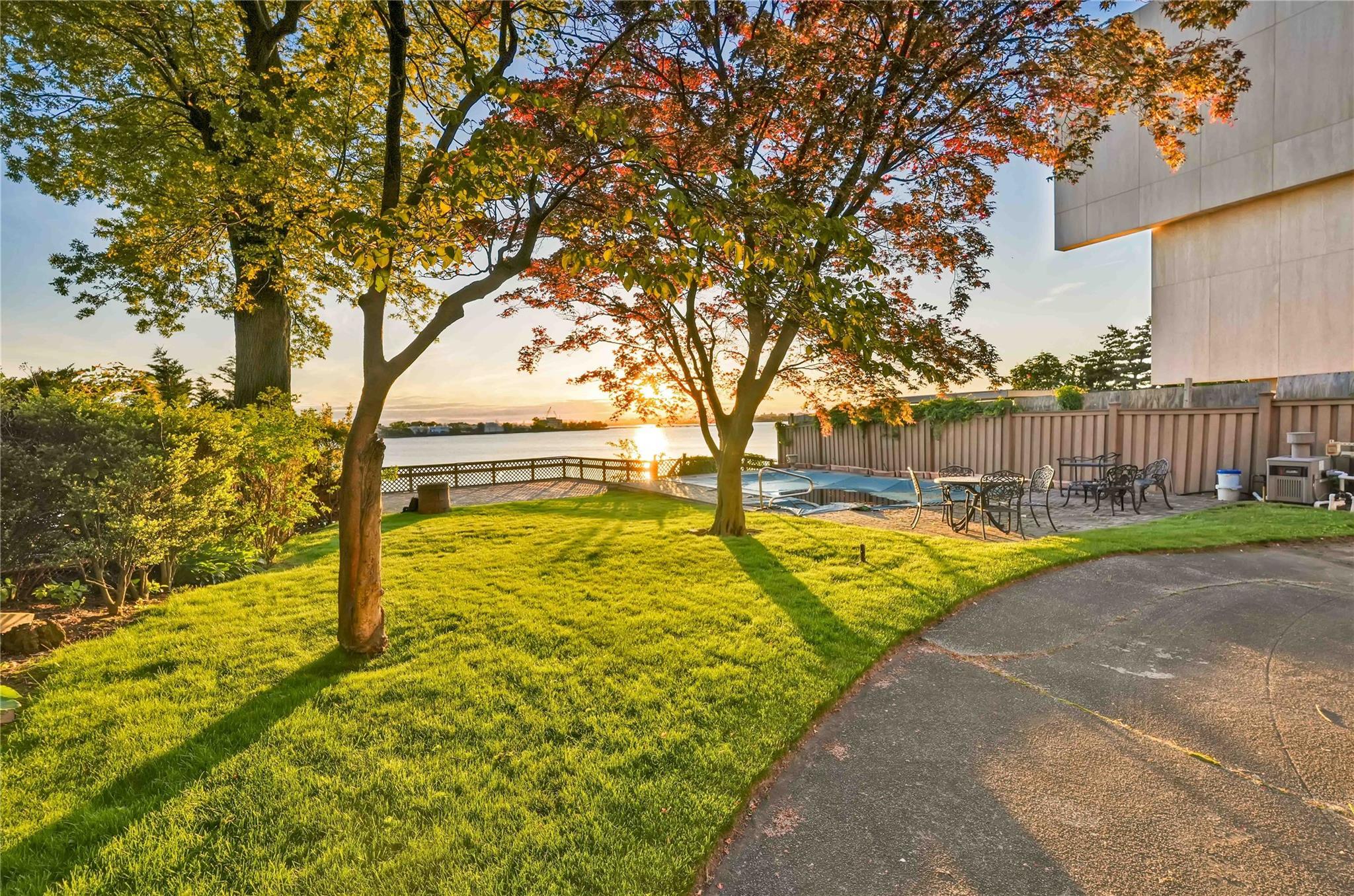 Single Family Malba  Queens, NY 11357, MLS-868871-4