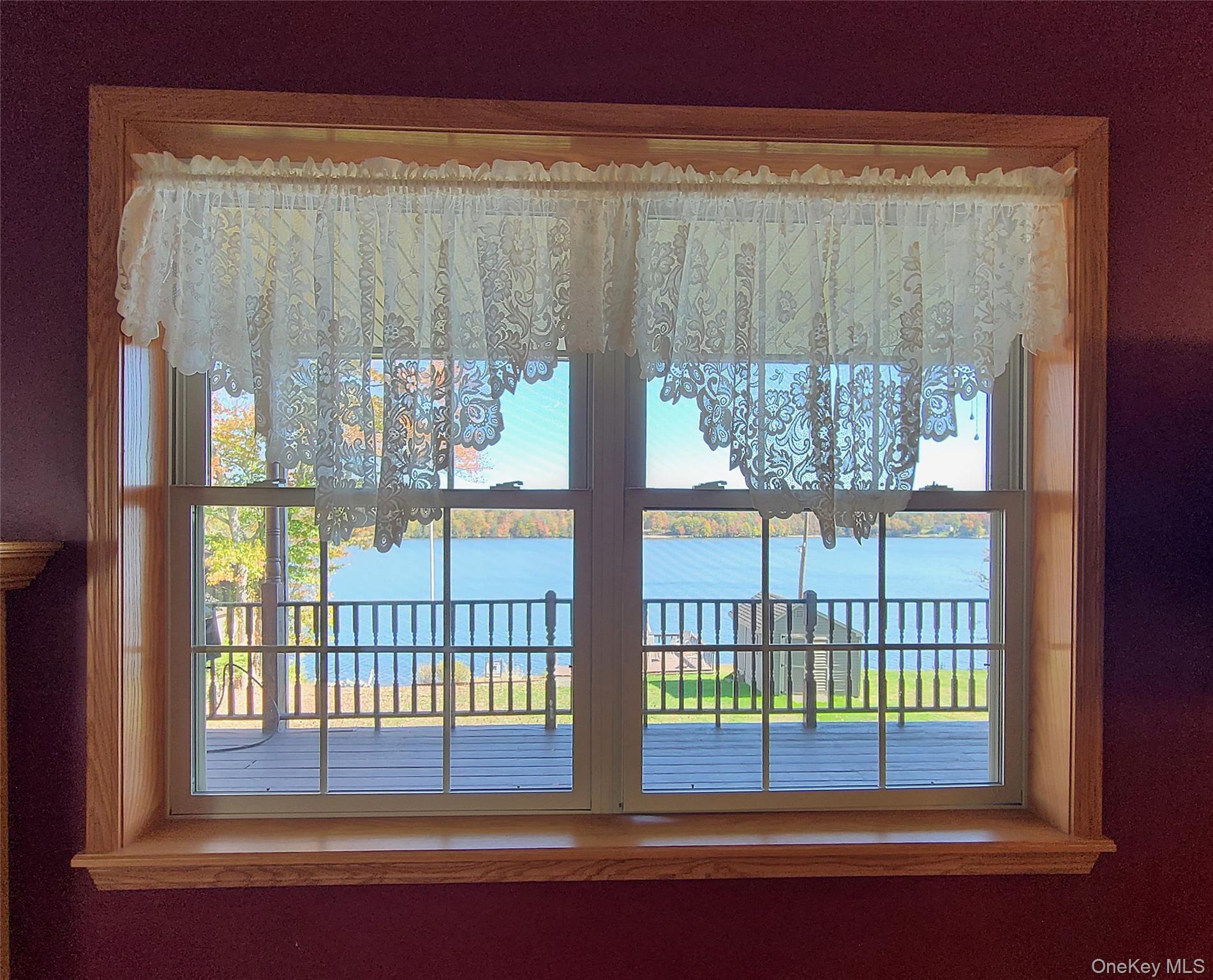 Single Family Sackett Lake  Sullivan County, NY 12701, MLS-868887-16