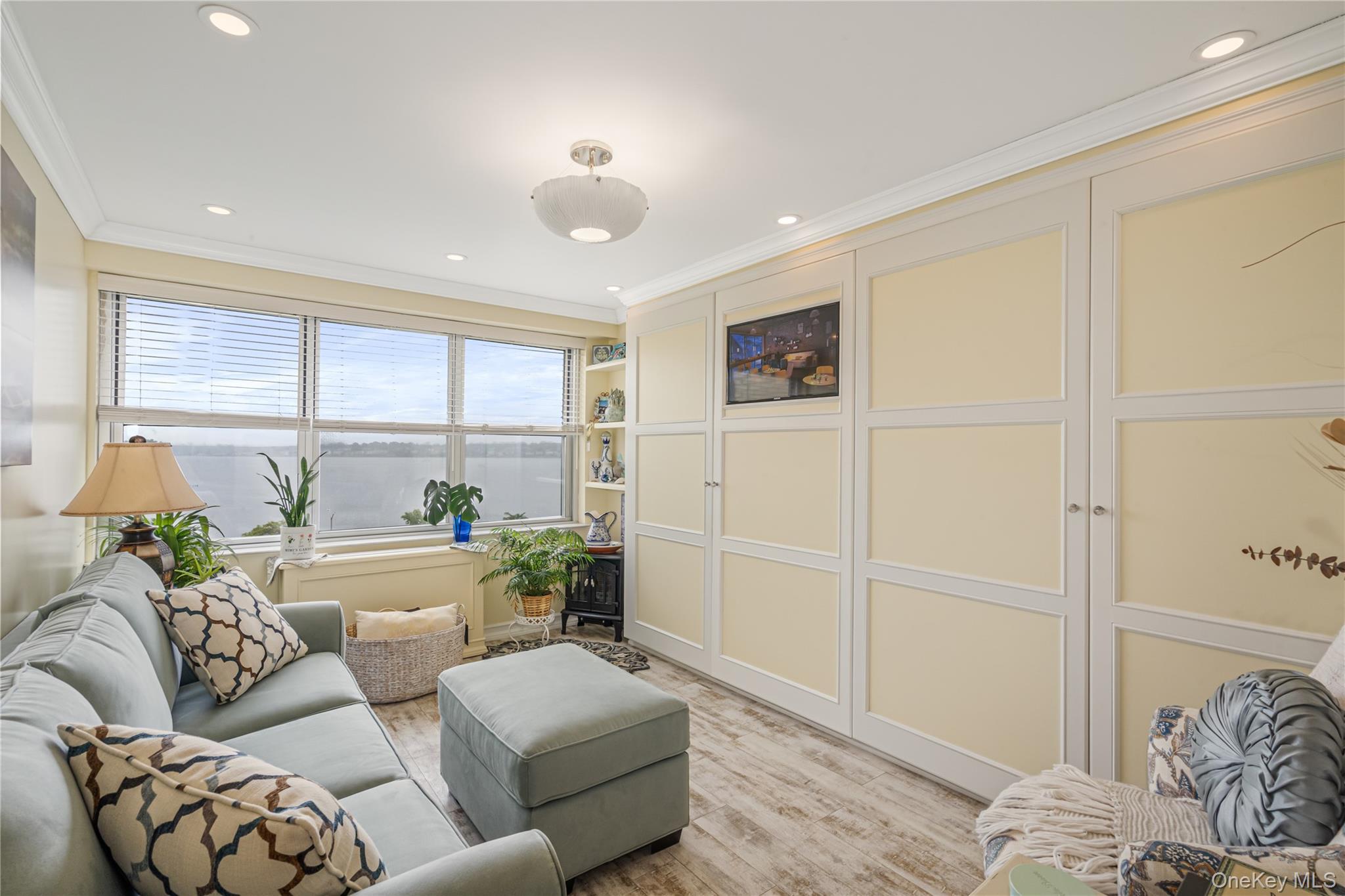 Coop 215th  Queens, NY 11360, MLS-868900-20