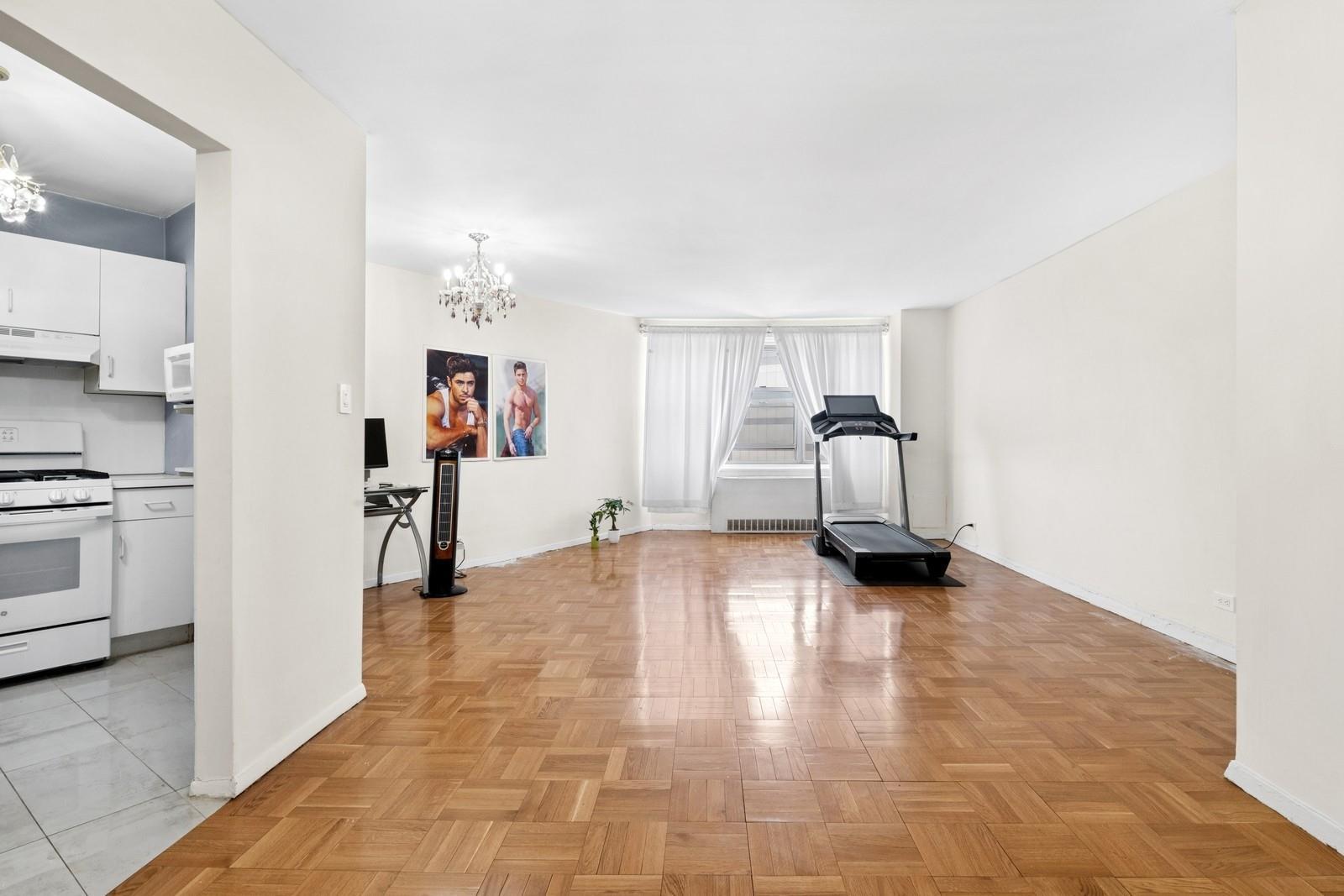 Coop Queens  Queens, NY 11415, MLS-868918-3