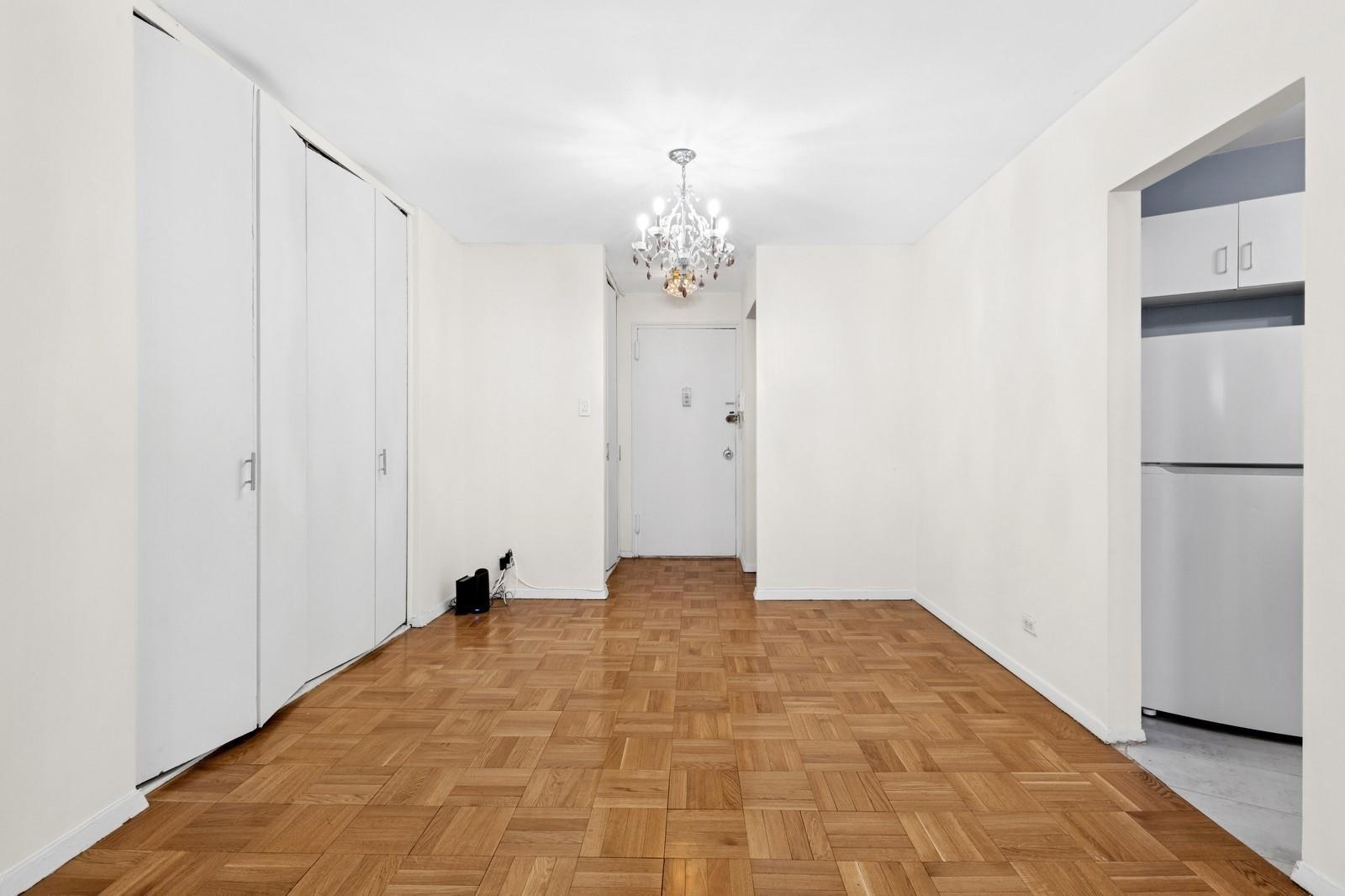 Coop Queens  Queens, NY 11415, MLS-868918-6