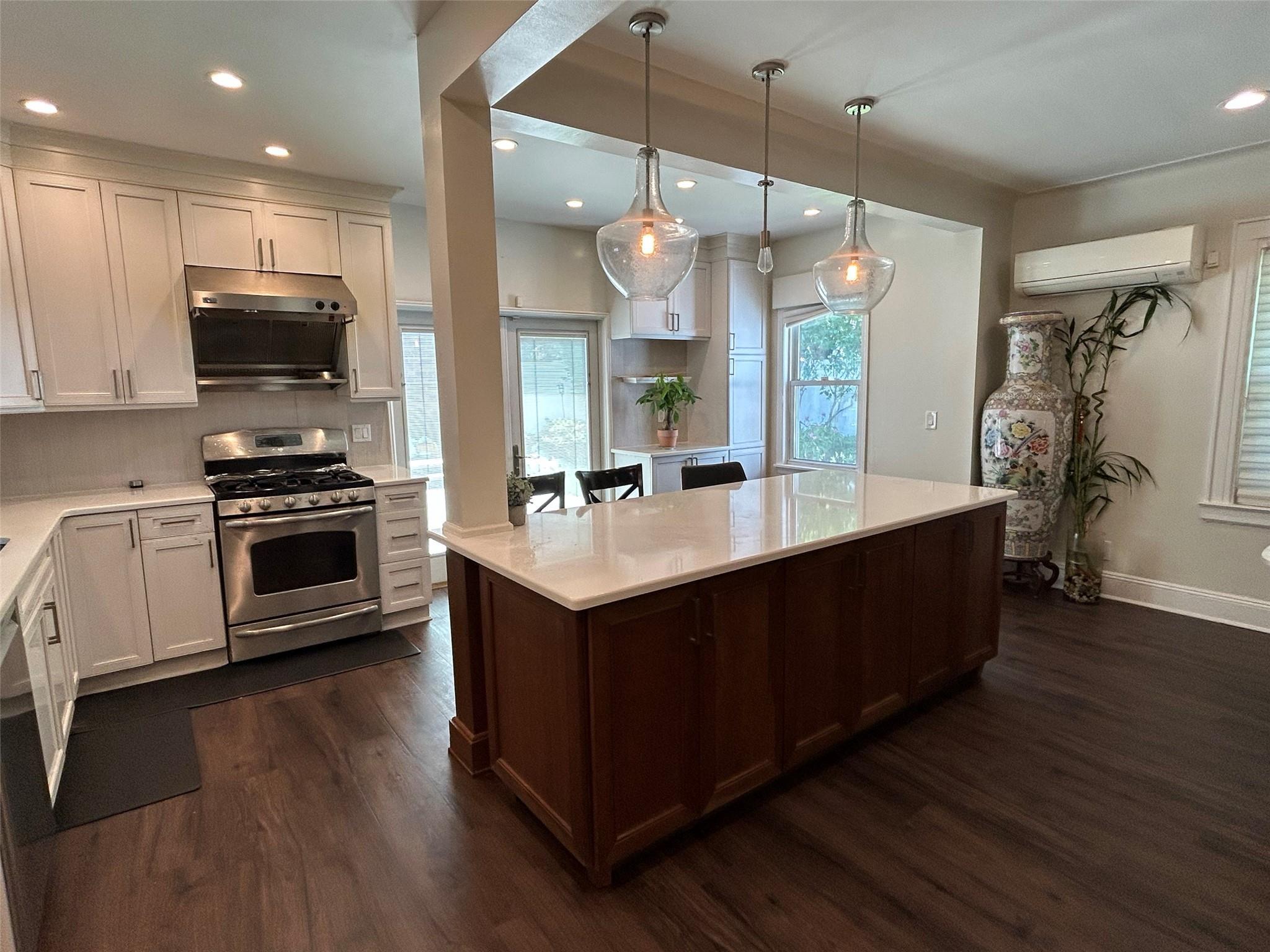 Single Family 146th  Queens, NY 11357, MLS-868946-3