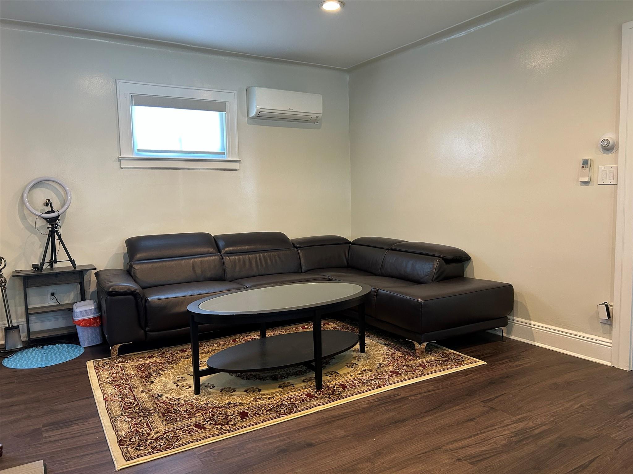 Single Family 146th  Queens, NY 11357, MLS-868946-5