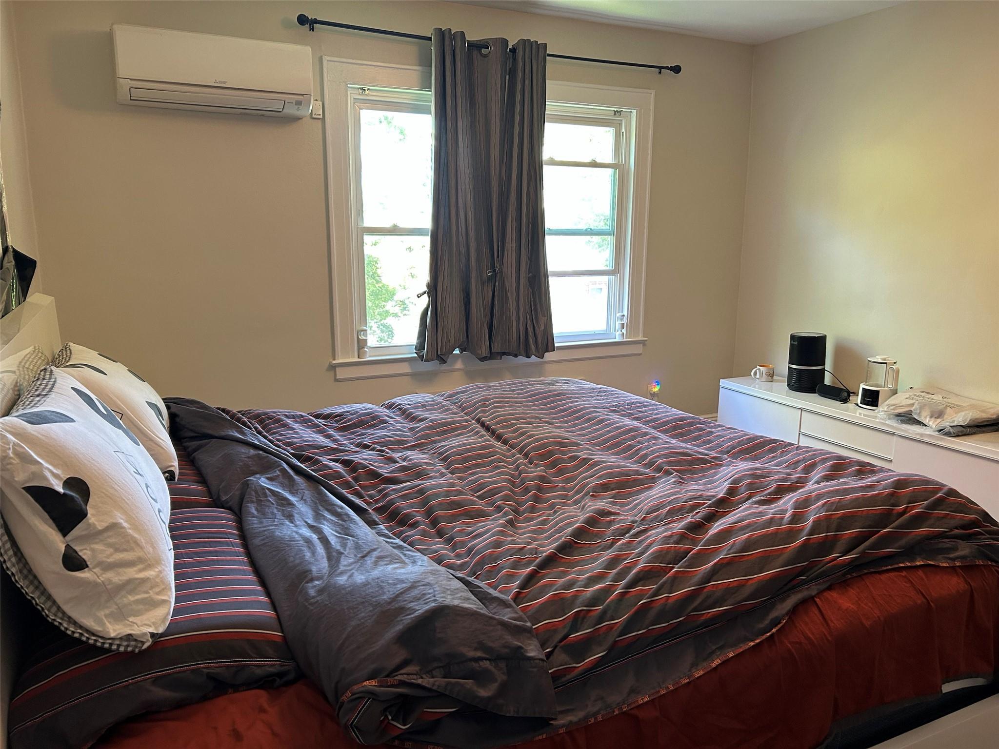 Single Family 146th  Queens, NY 11357, MLS-868946-9