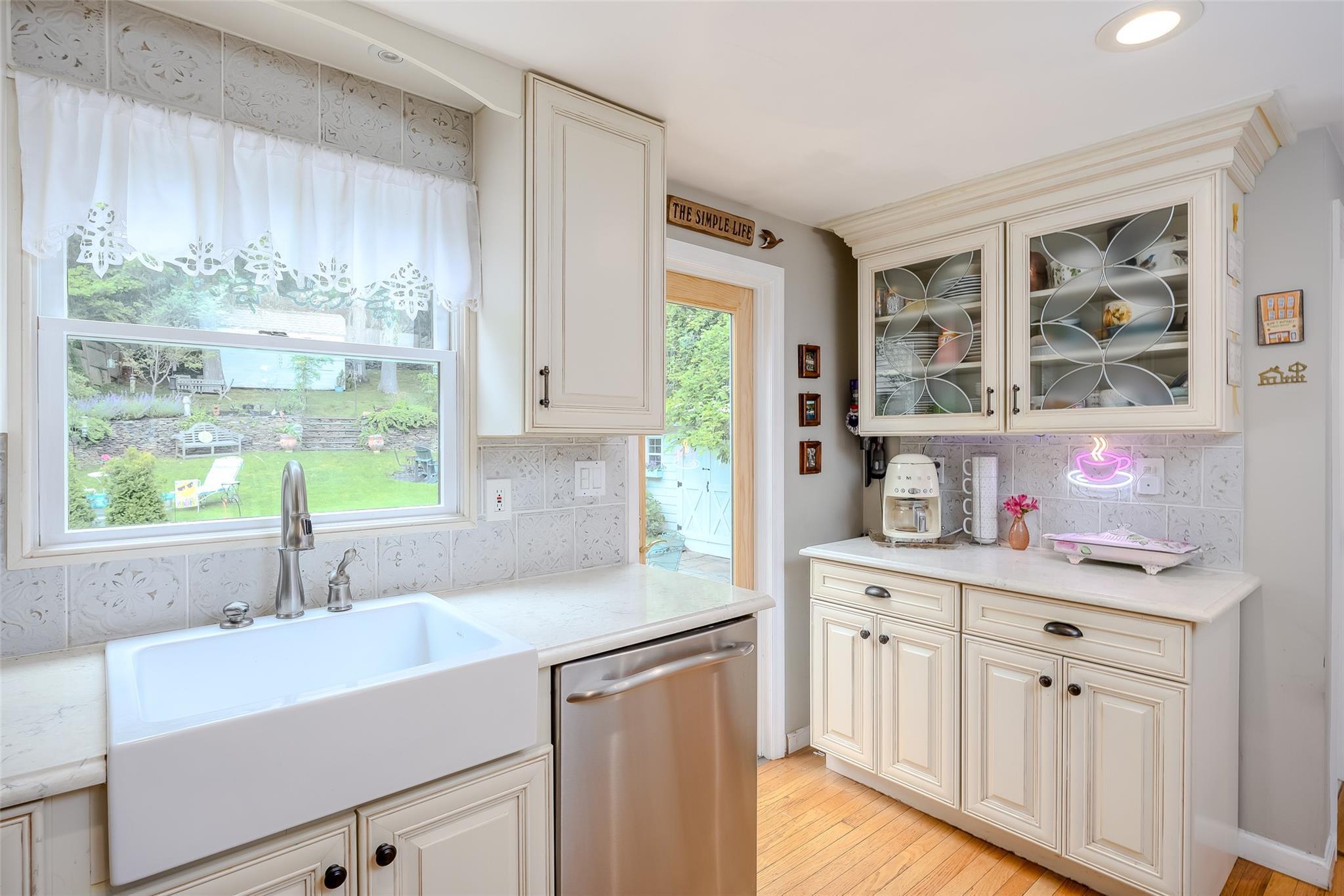 Single Family Main  Suffolk County, NY 11768, MLS-868958-12