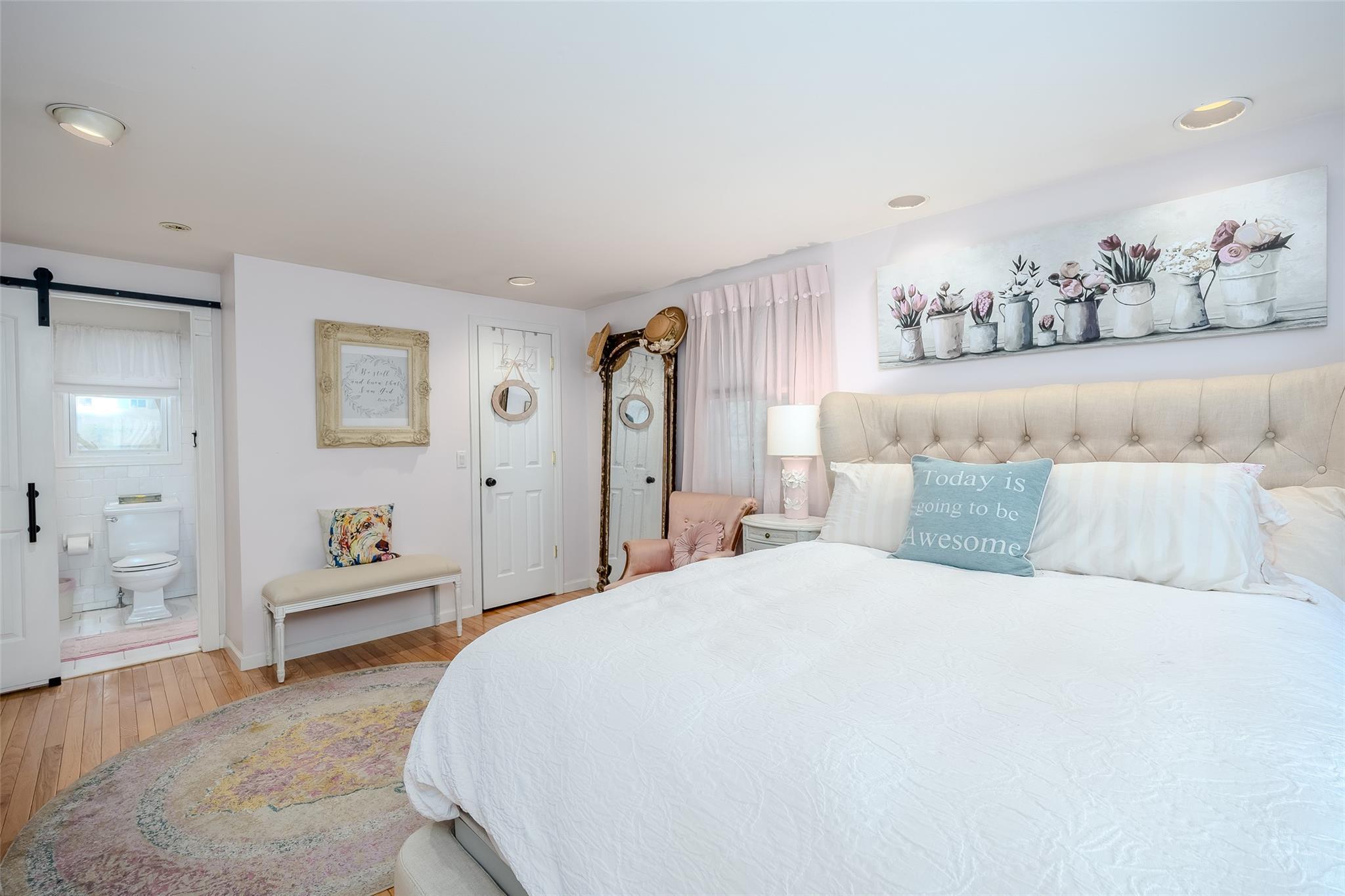 Single Family Main  Suffolk County, NY 11768, MLS-868958-15
