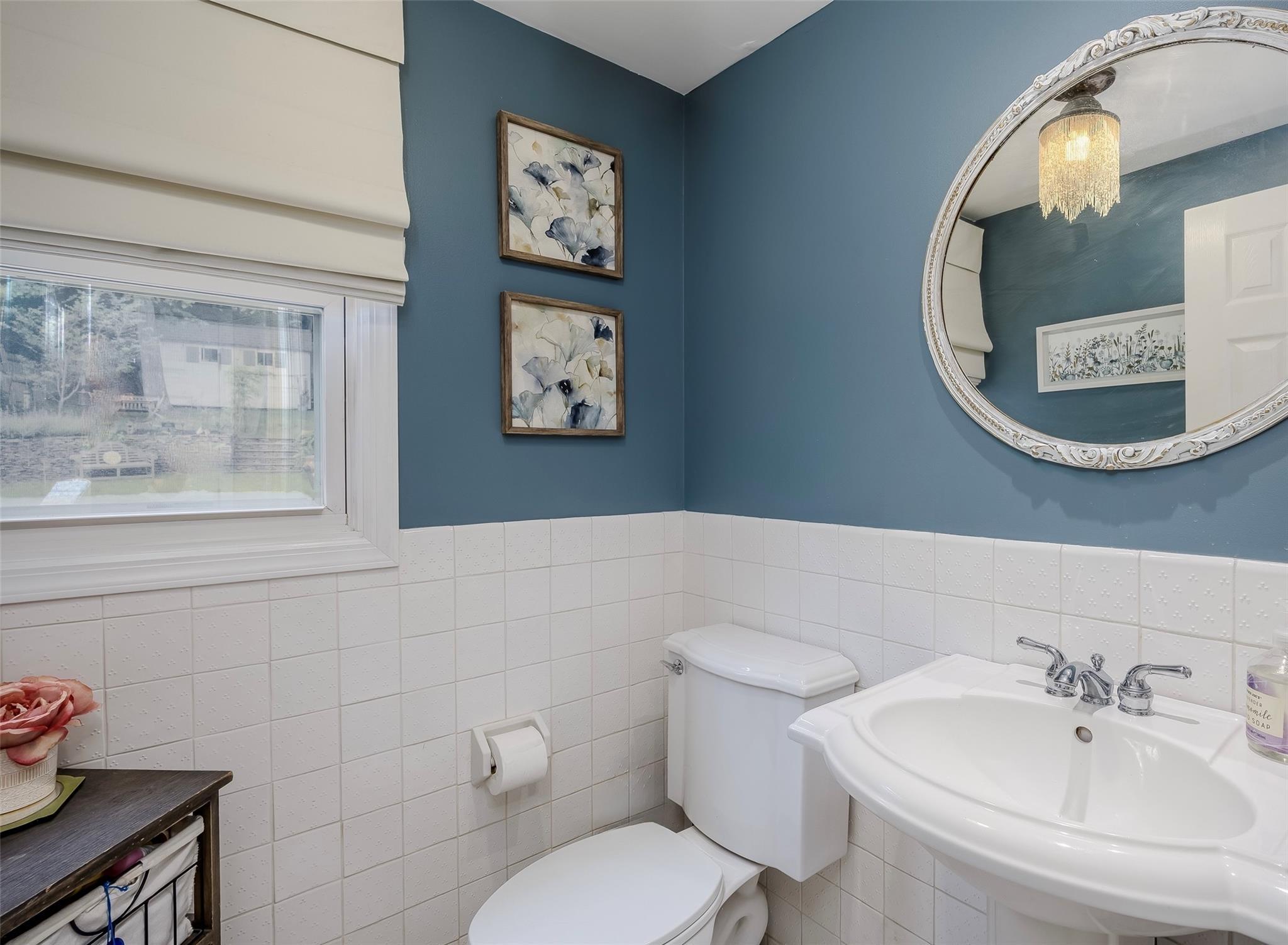 Single Family Main  Suffolk County, NY 11768, MLS-868958-24