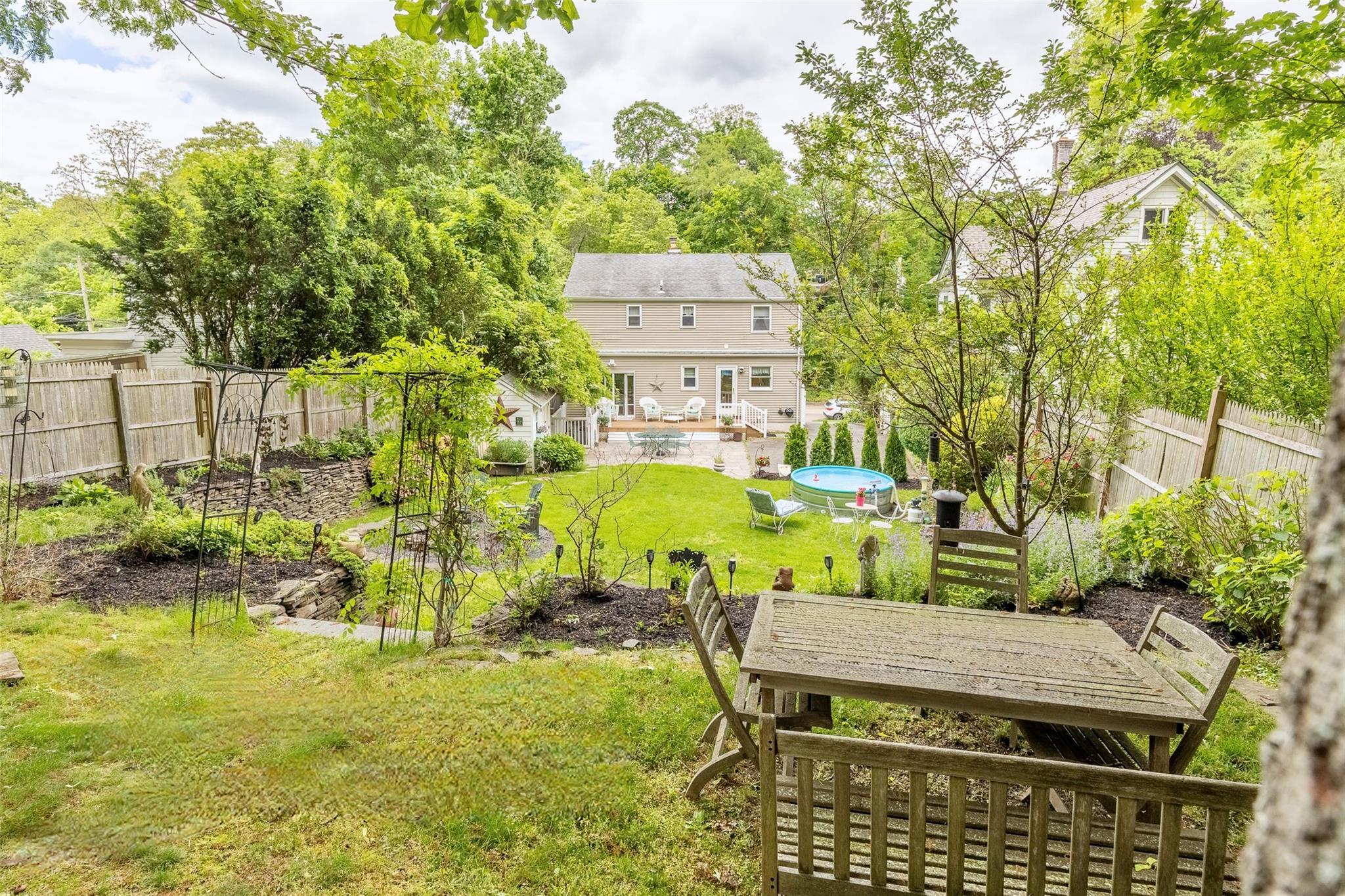 Single Family Main  Suffolk County, NY 11768, MLS-868958-34