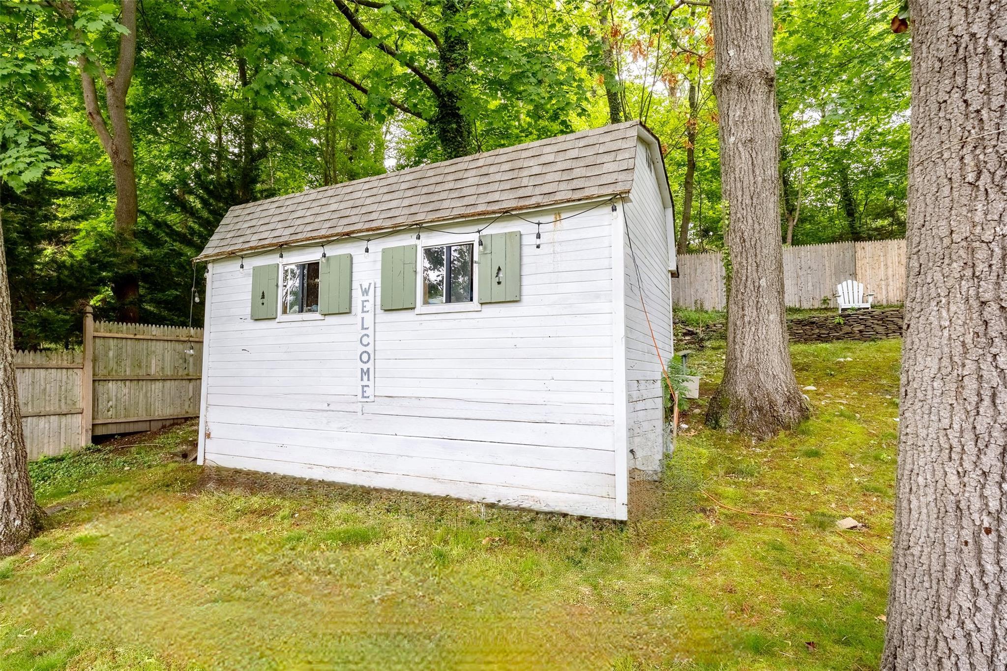 Single Family Main  Suffolk County, NY 11768, MLS-868958-35