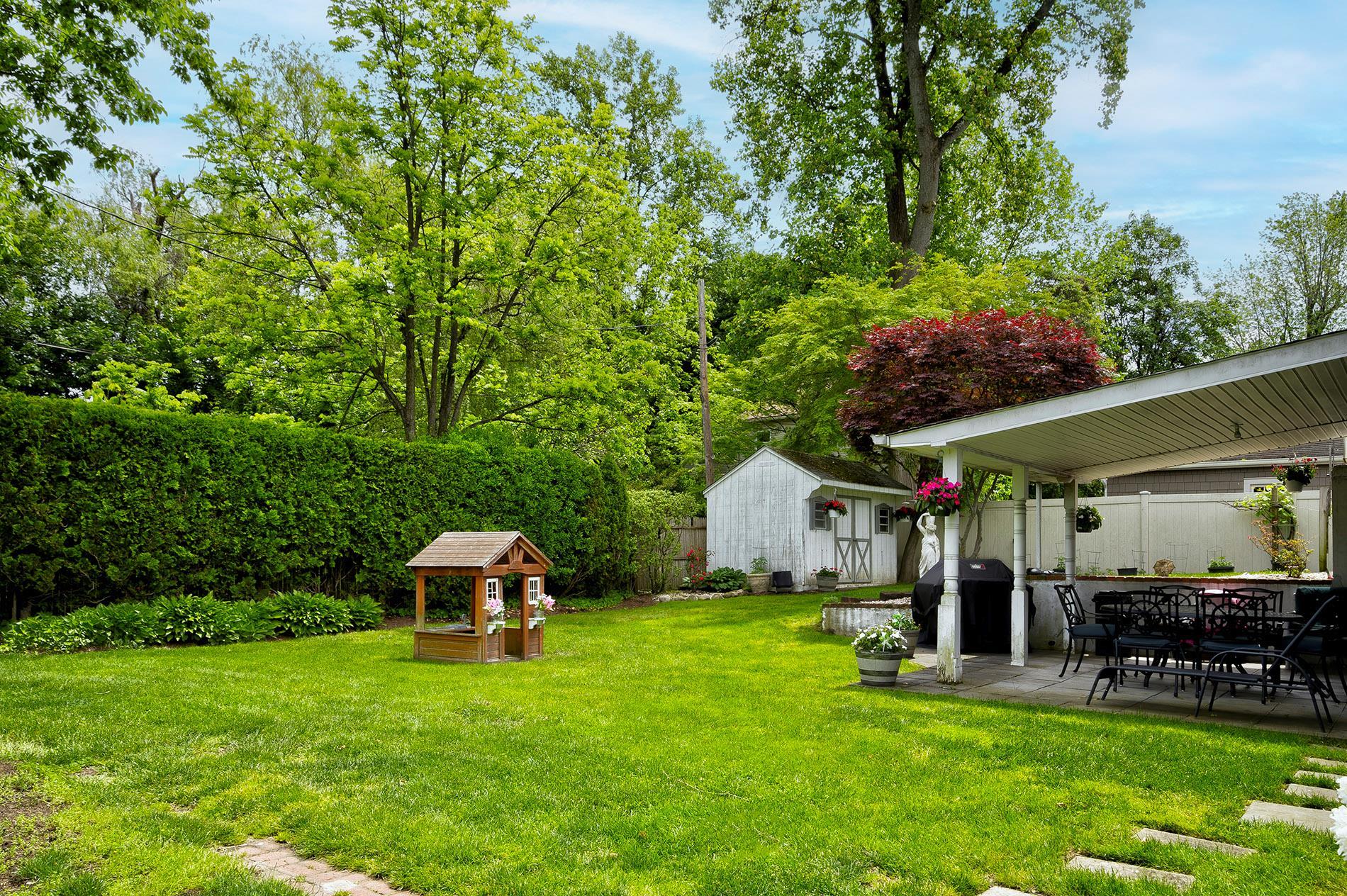 Single Family Glen  Nassau County, NY 11547, MLS-868970-28