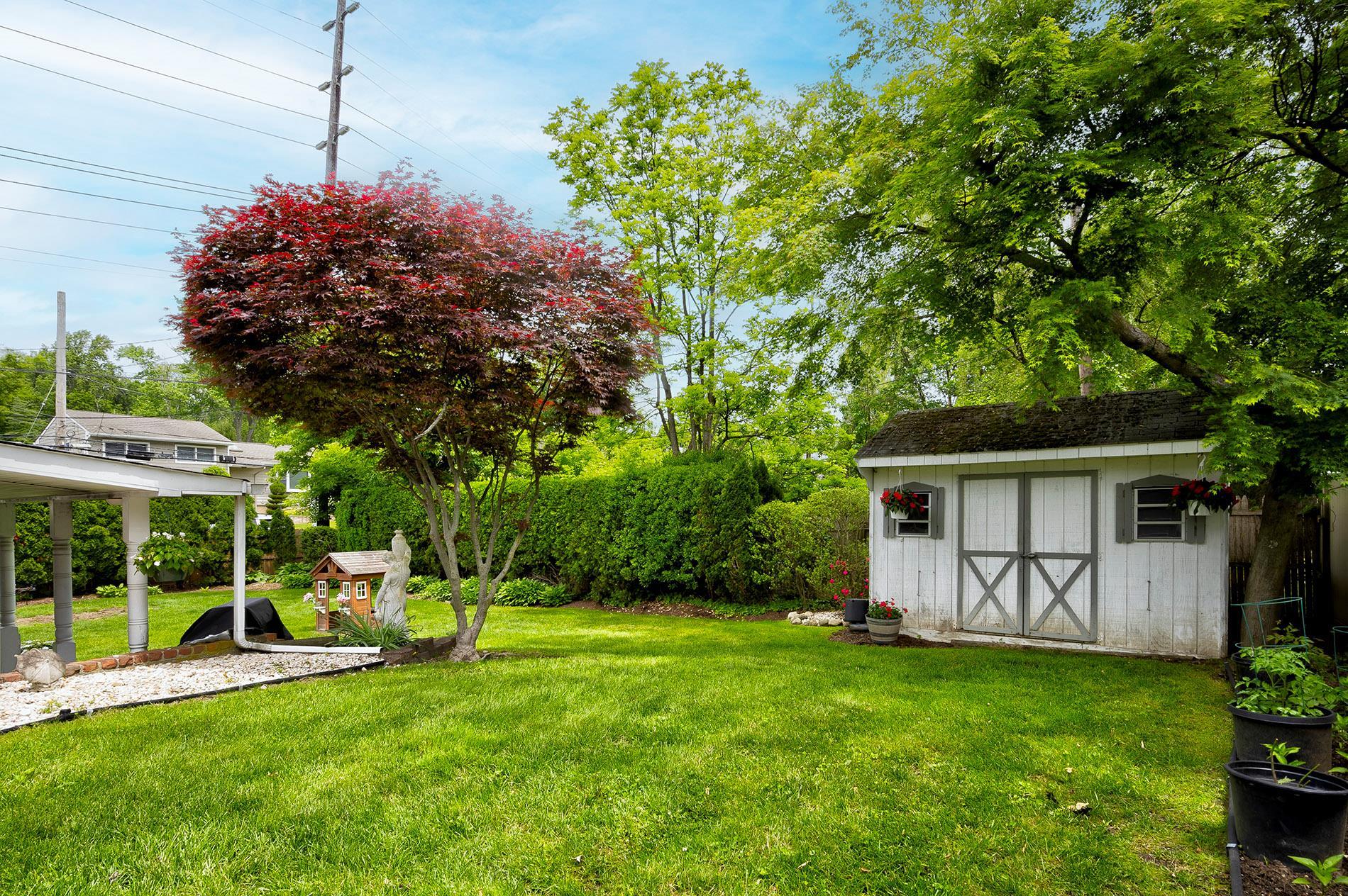Single Family Glen  Nassau County, NY 11547, MLS-868970-29