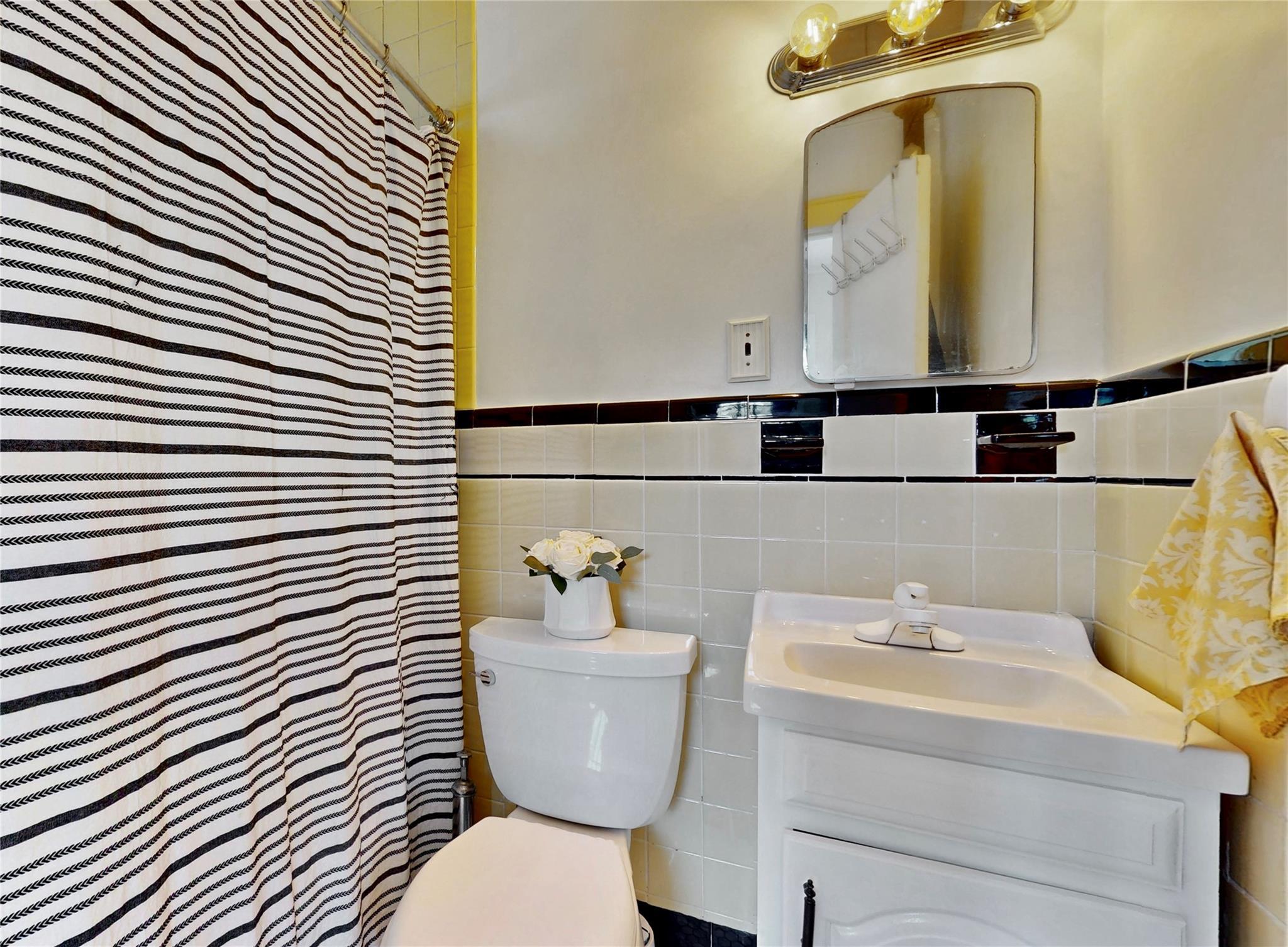 Single Family 261st  Queens, NY 11001, MLS-868974-13