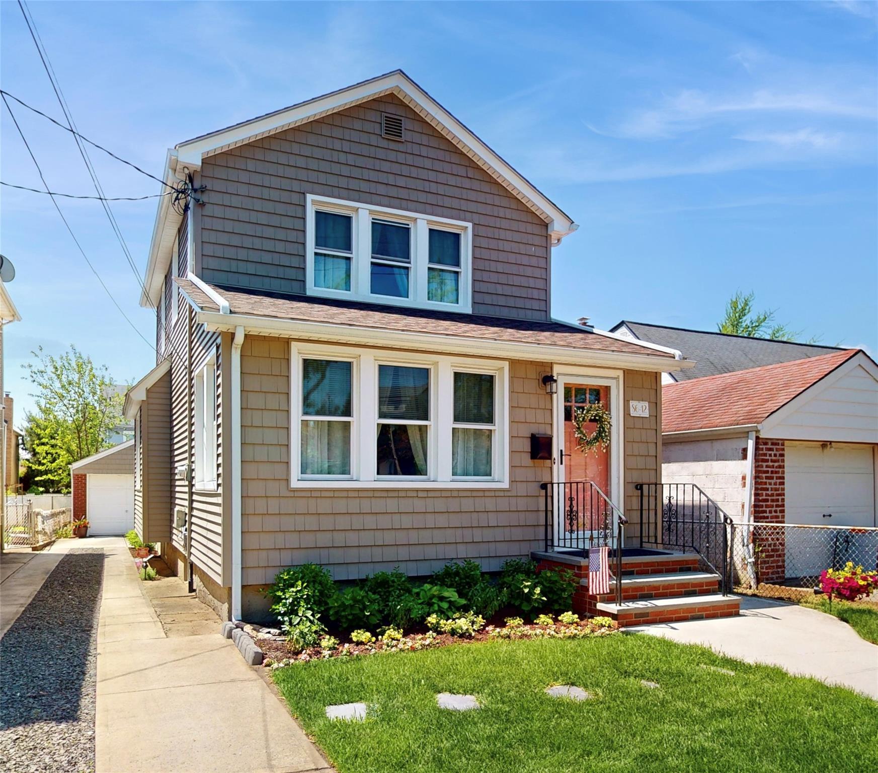 Single Family 261st  Queens, NY 11001, MLS-868974-2
