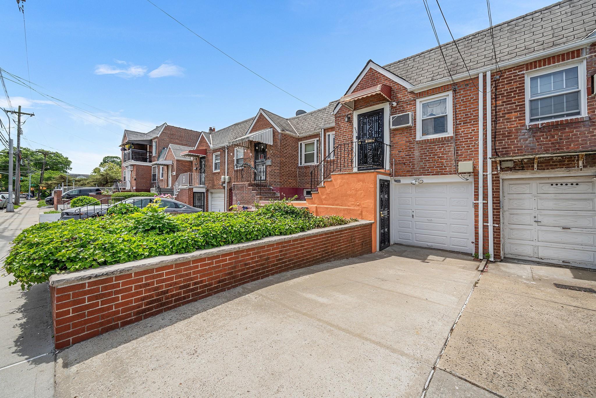 Single Family Springfield  Queens, NY 11428, MLS-868977-2