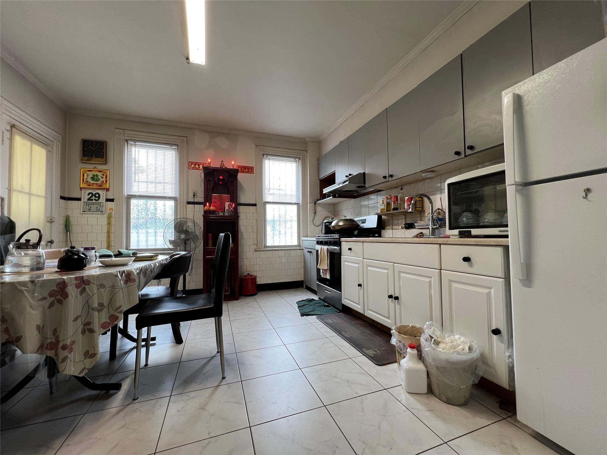 Single Family 79  Queens, NY 11421, MLS-868982-4