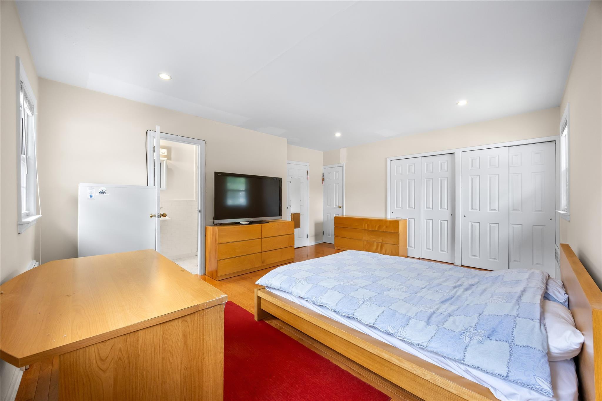 Single Family Garland  Queens, NY 11364, MLS-868993-15