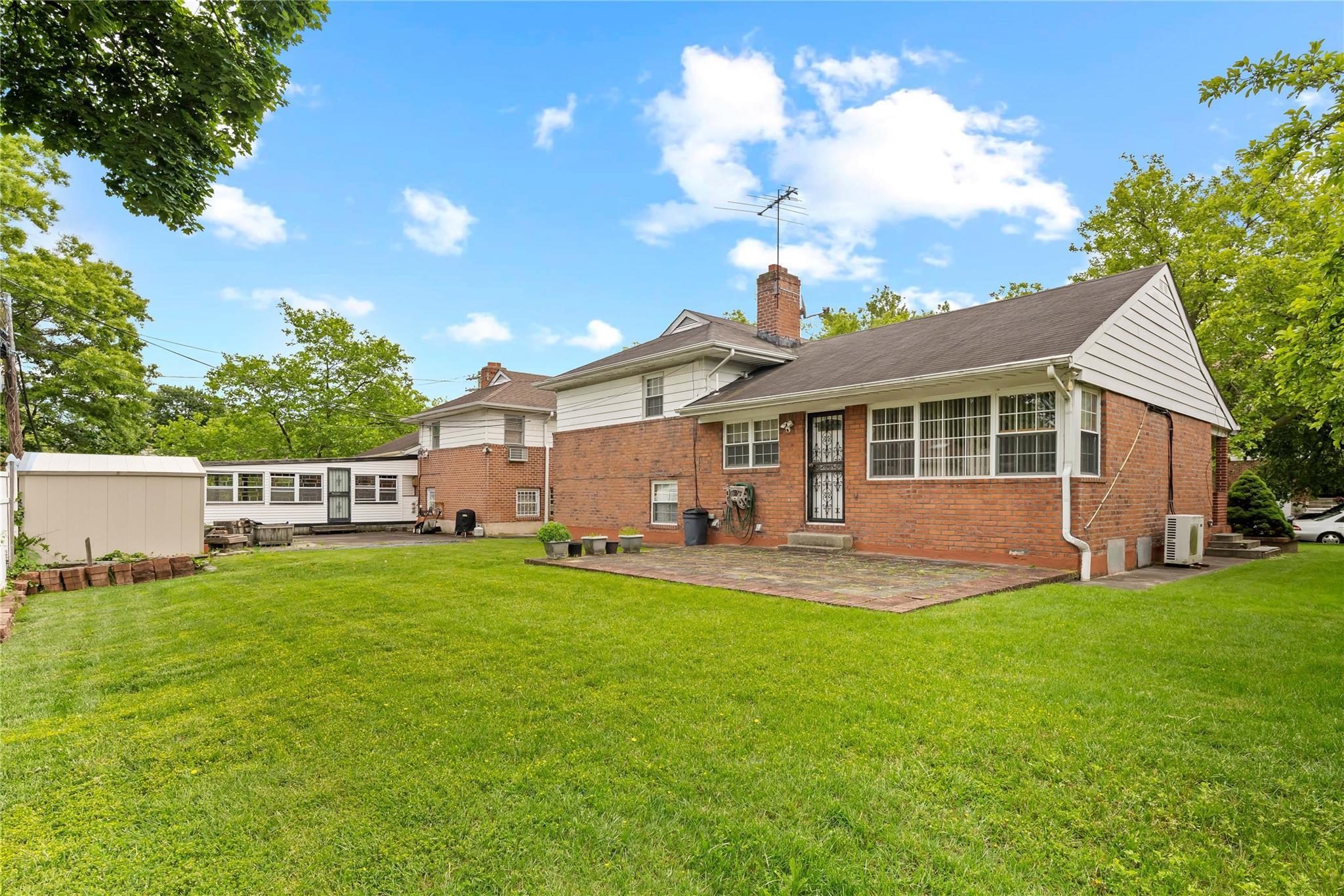 Single Family Garland  Queens, NY 11364, MLS-868993-29