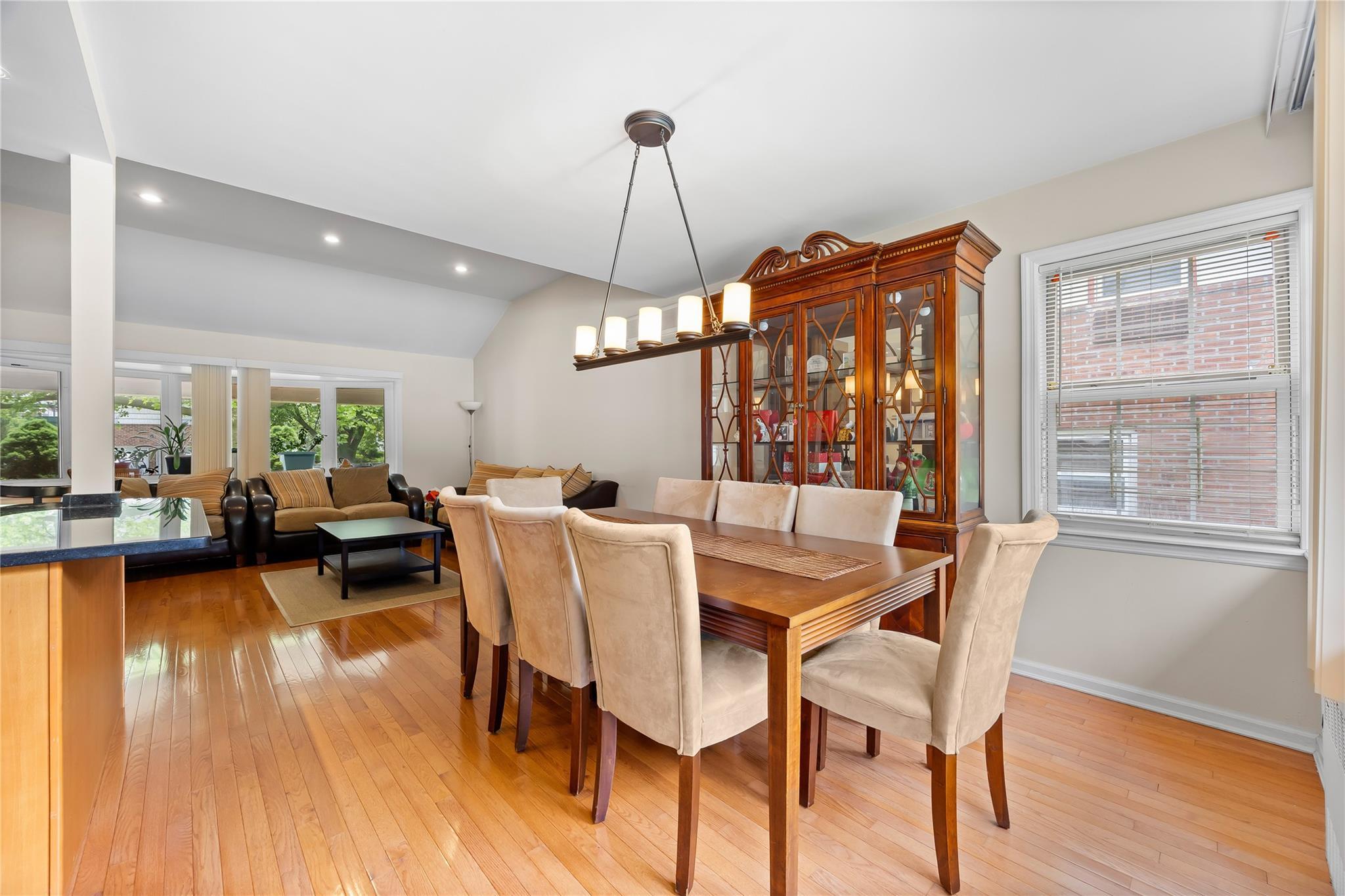 Single Family Garland  Queens, NY 11364, MLS-868993-5