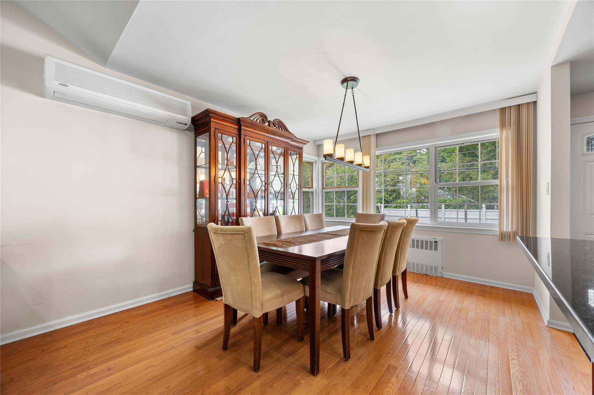 Single Family Garland  Queens, NY 11364, MLS-868993-6