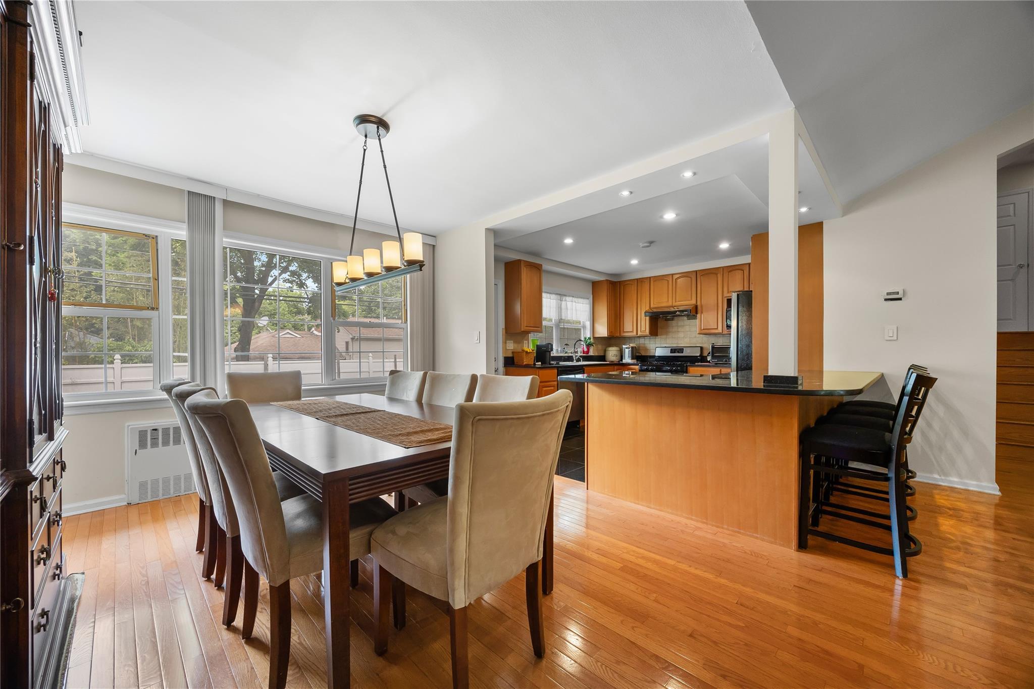 Single Family Garland  Queens, NY 11364, MLS-868993-7