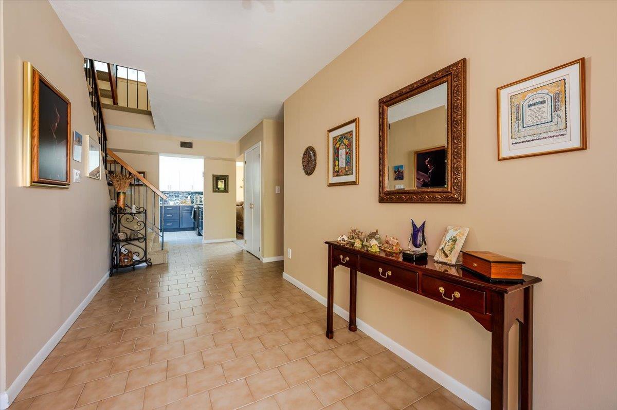 Single Family Mara  Nassau County, NY 11509, MLS-869008-2