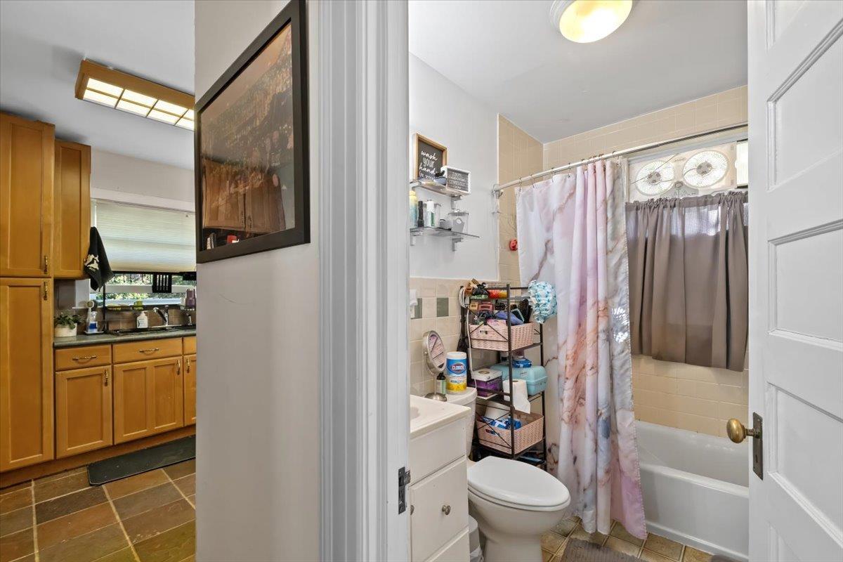 Single Family Broadway  Westchester County, NY 10522, MLS-869012-17