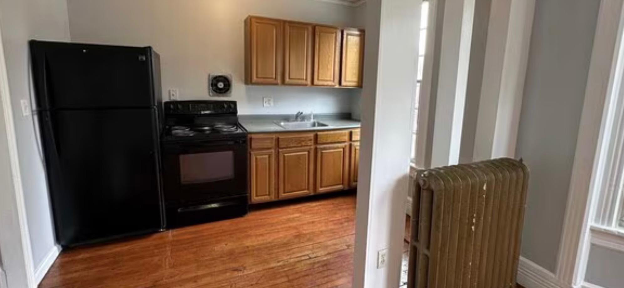 Single Family Hooker  Dutchess County, NY 12601, MLS-869015-14