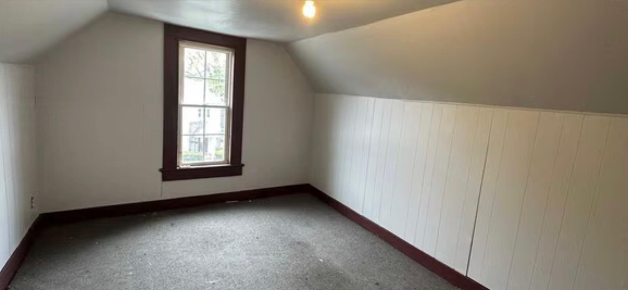 Single Family Hooker  Dutchess County, NY 12601, MLS-869015-18