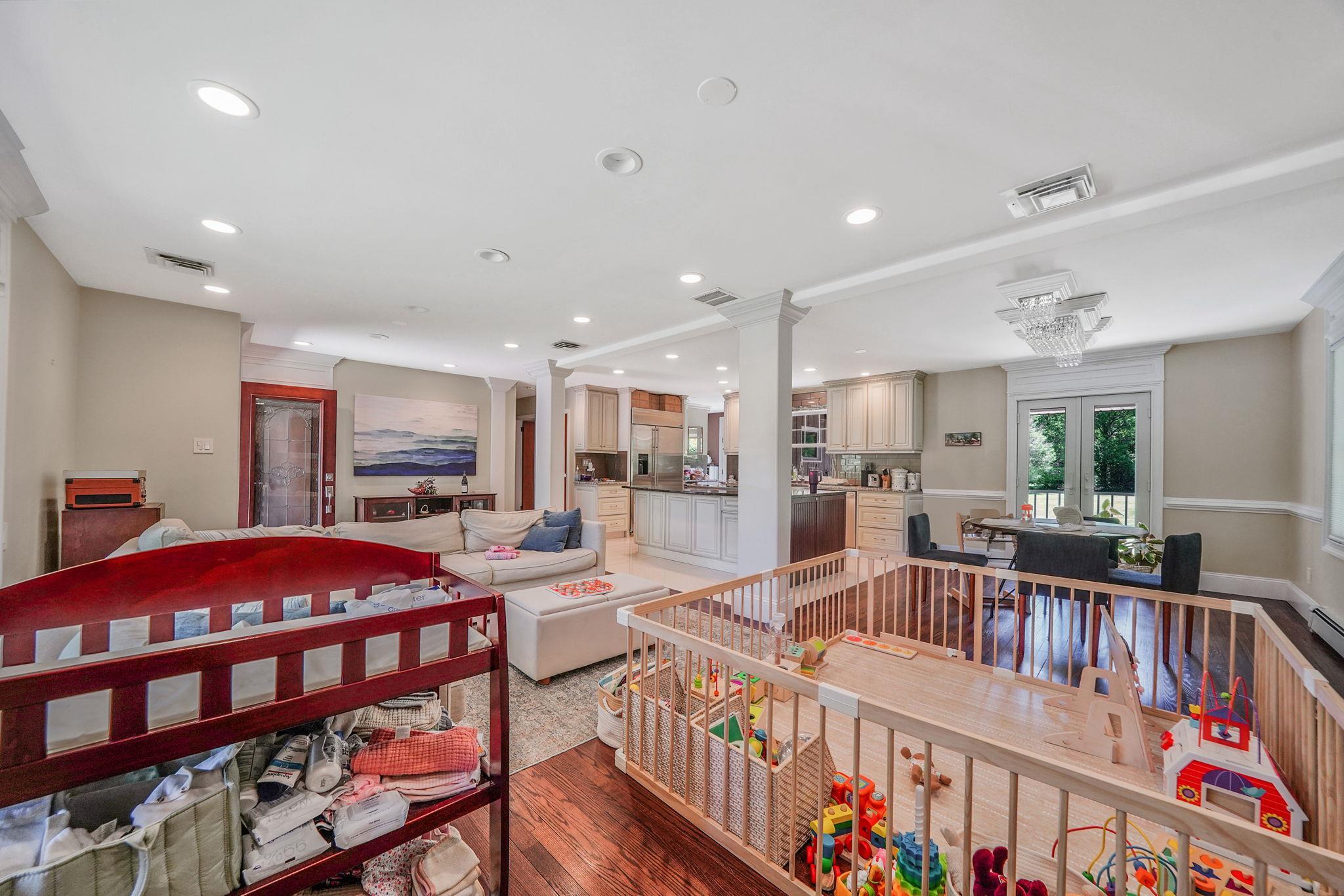 Single Family Clay Pitts  Suffolk County, NY 11740, MLS-869044-14