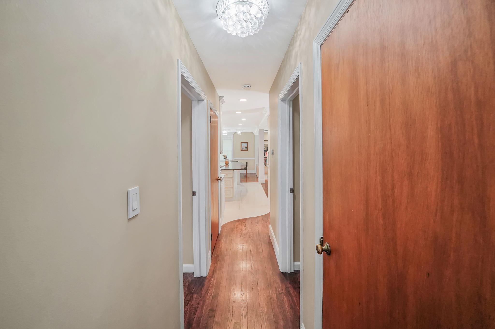 Single Family Clay Pitts  Suffolk County, NY 11740, MLS-869044-24