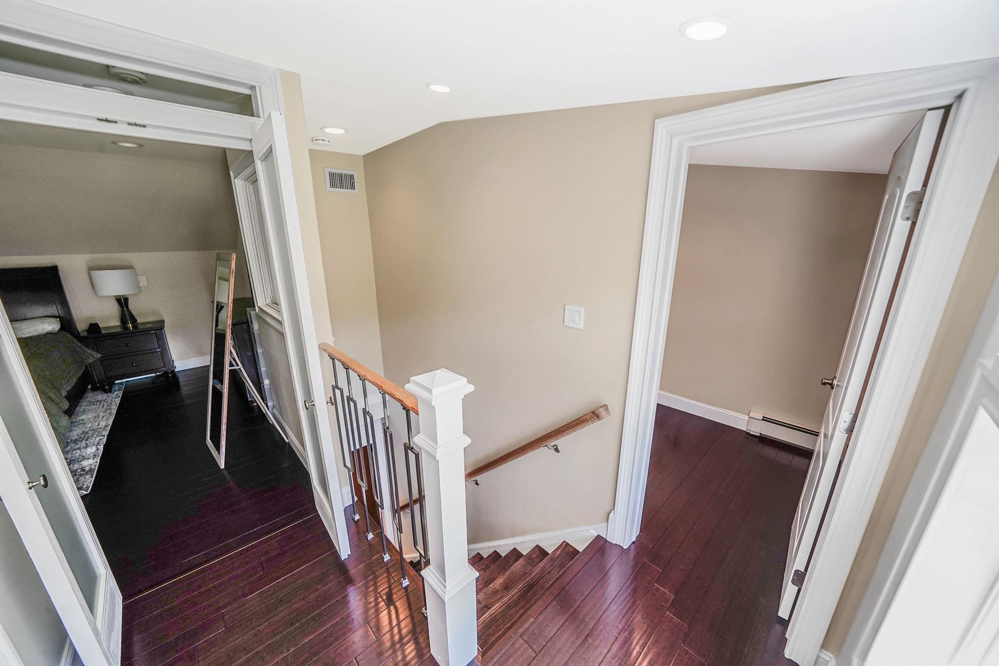Single Family Clay Pitts  Suffolk County, NY 11740, MLS-869044-25