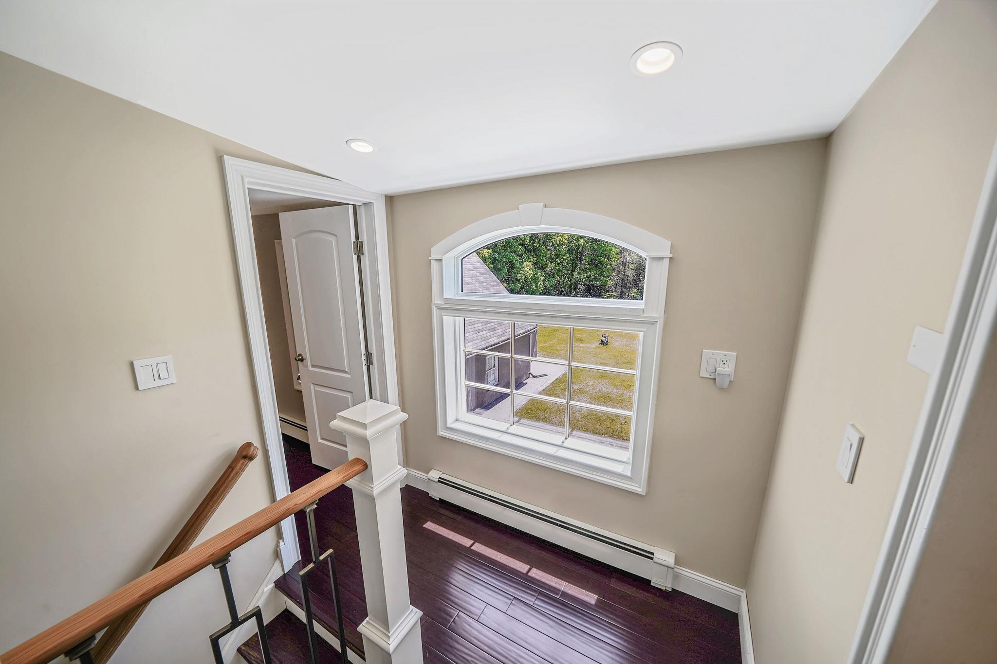 Single Family Clay Pitts  Suffolk County, NY 11740, MLS-869044-26