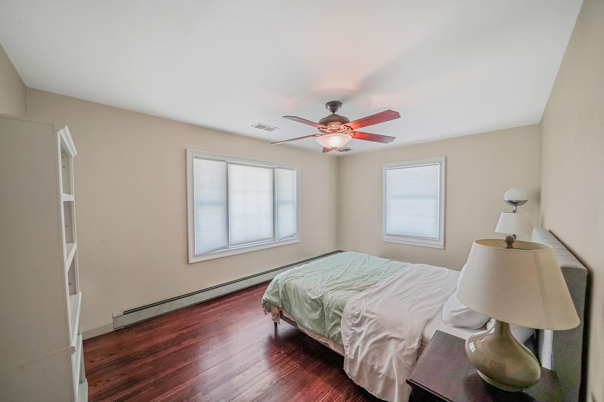 Single Family Clay Pitts  Suffolk County, NY 11740, MLS-869044-27