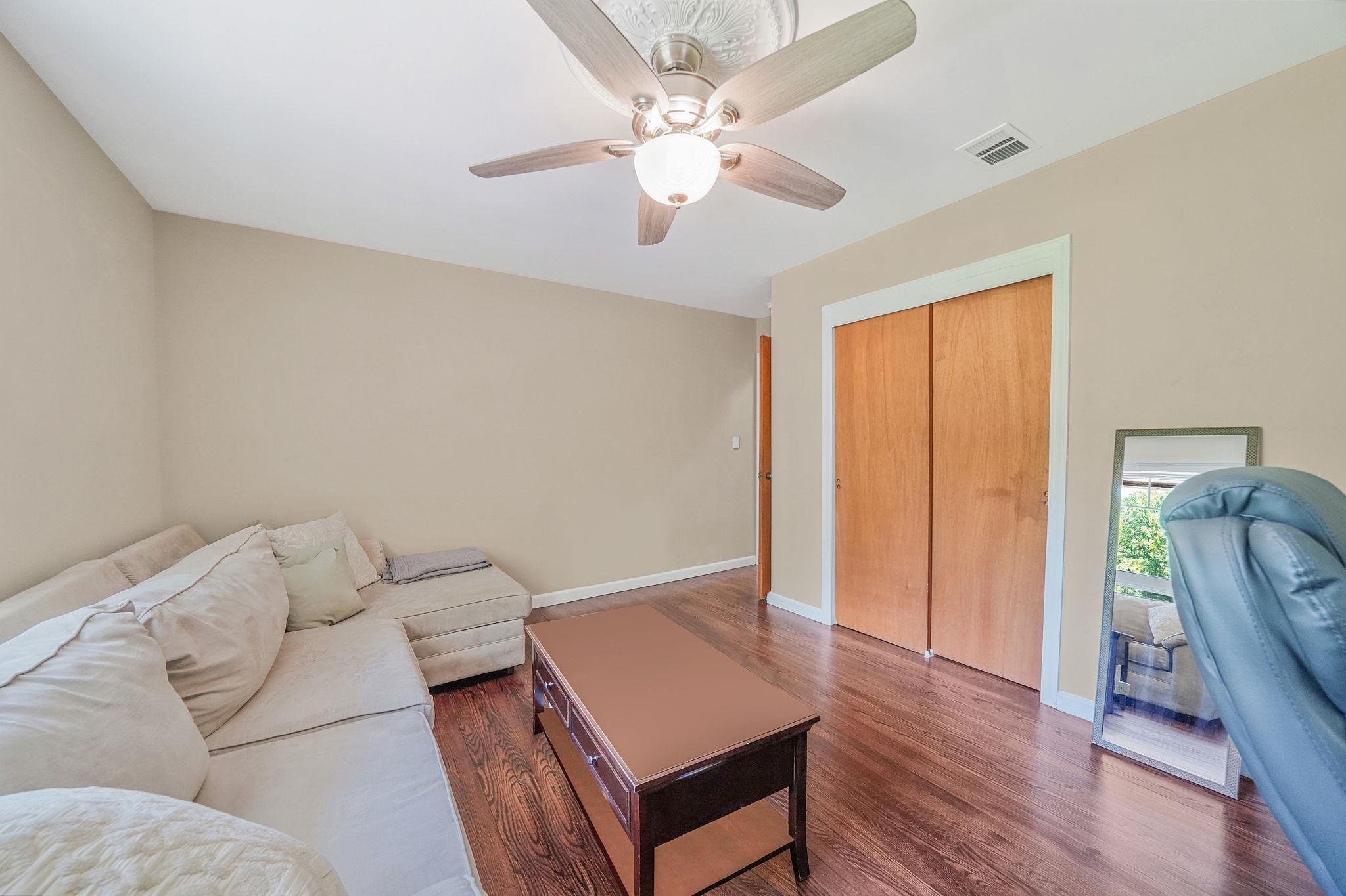 Single Family Clay Pitts  Suffolk County, NY 11740, MLS-869044-30
