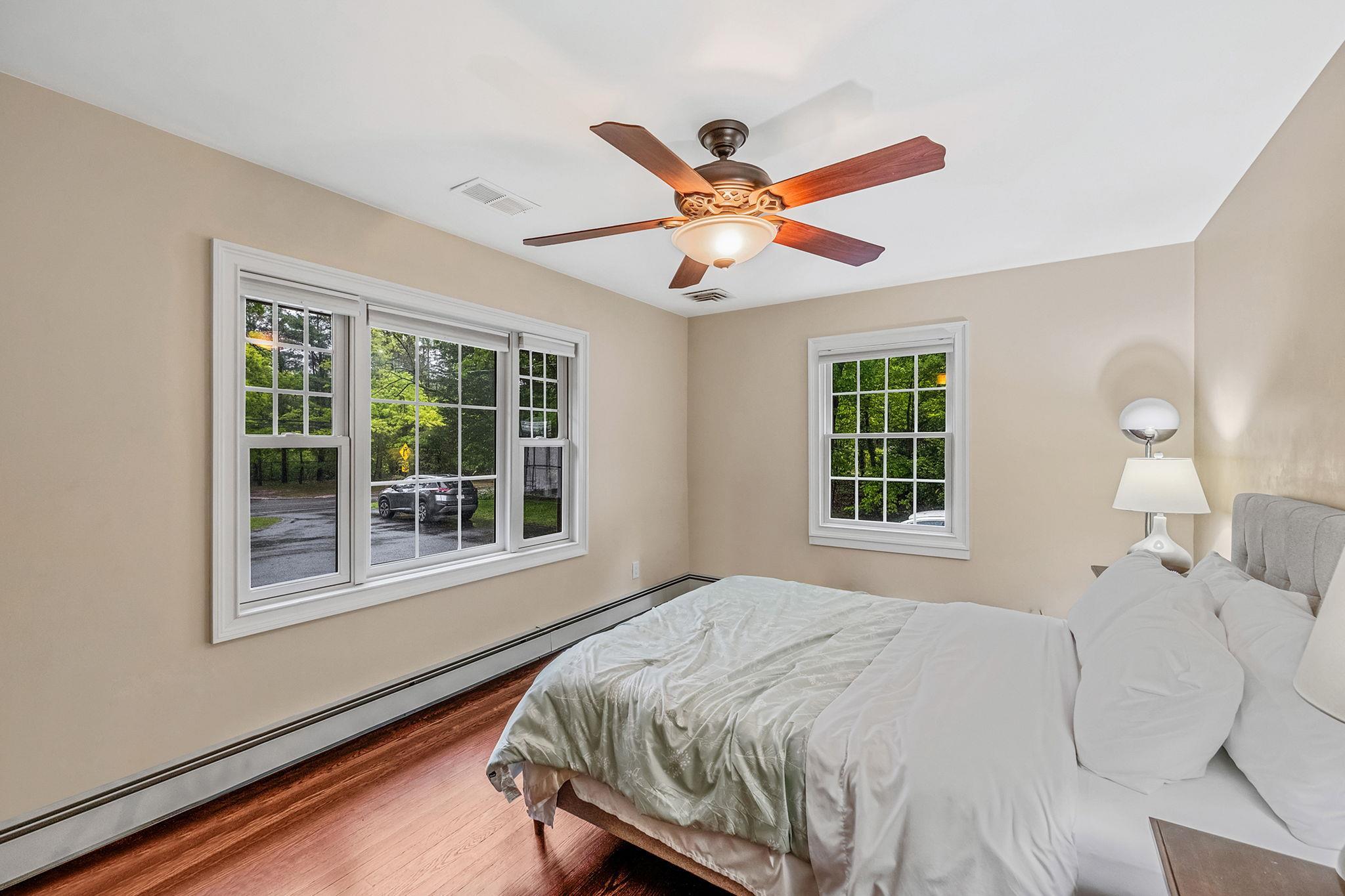 Single Family Clay Pitts  Suffolk County, NY 11740, MLS-869044-33