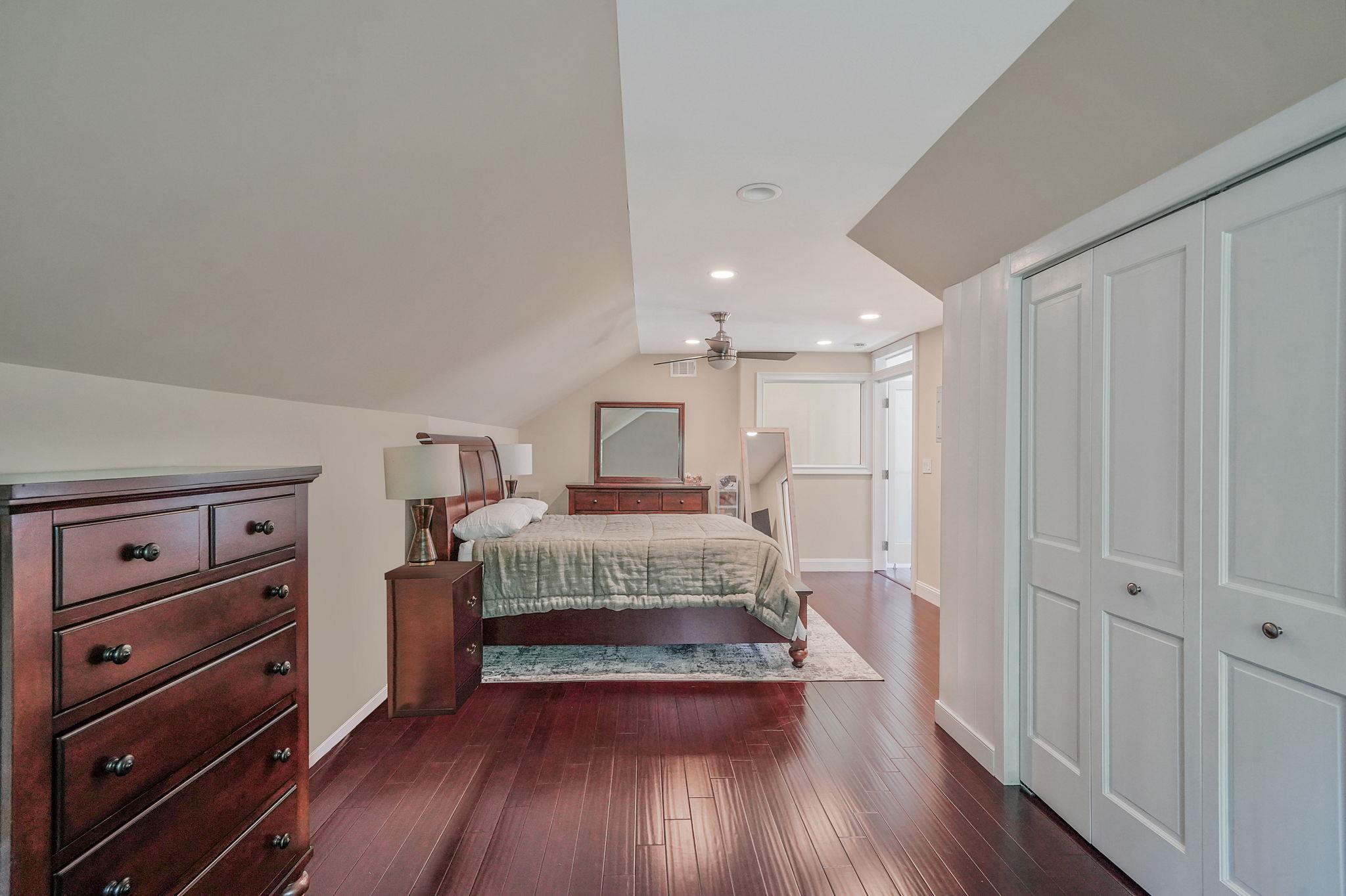 Single Family Clay Pitts  Suffolk County, NY 11740, MLS-869044-35