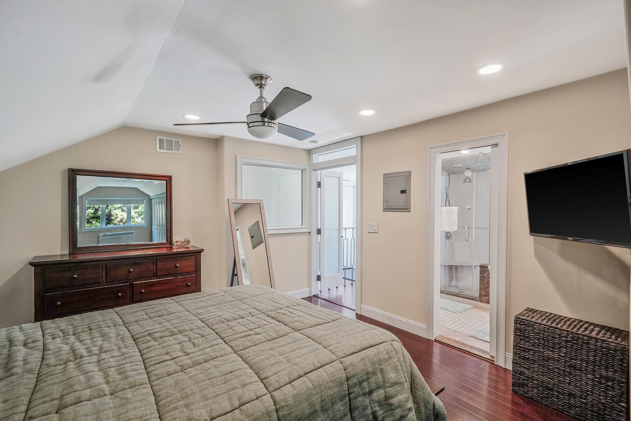 Single Family Clay Pitts  Suffolk County, NY 11740, MLS-869044-36