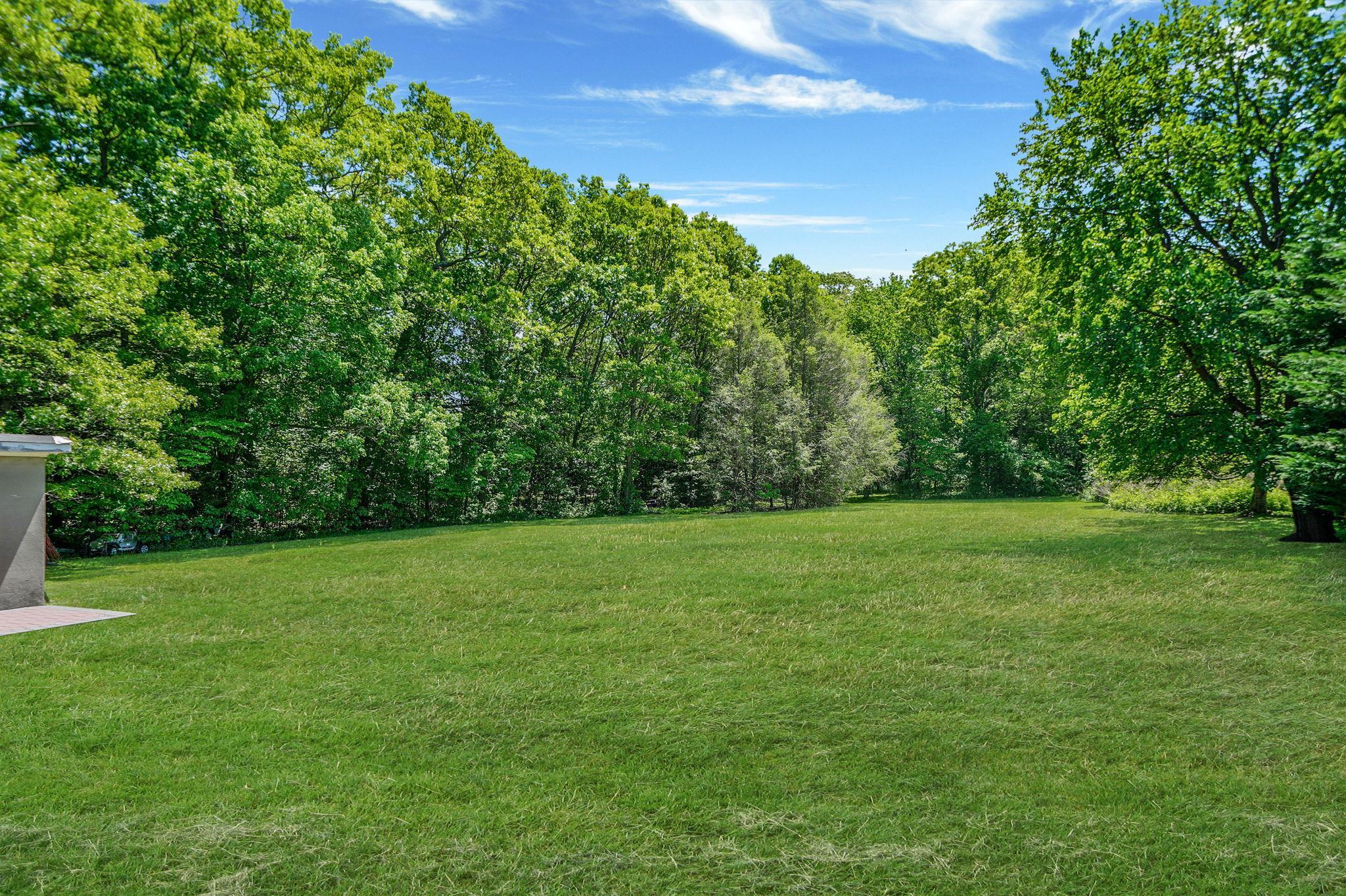 Single Family Clay Pitts  Suffolk County, NY 11740, MLS-869044-9