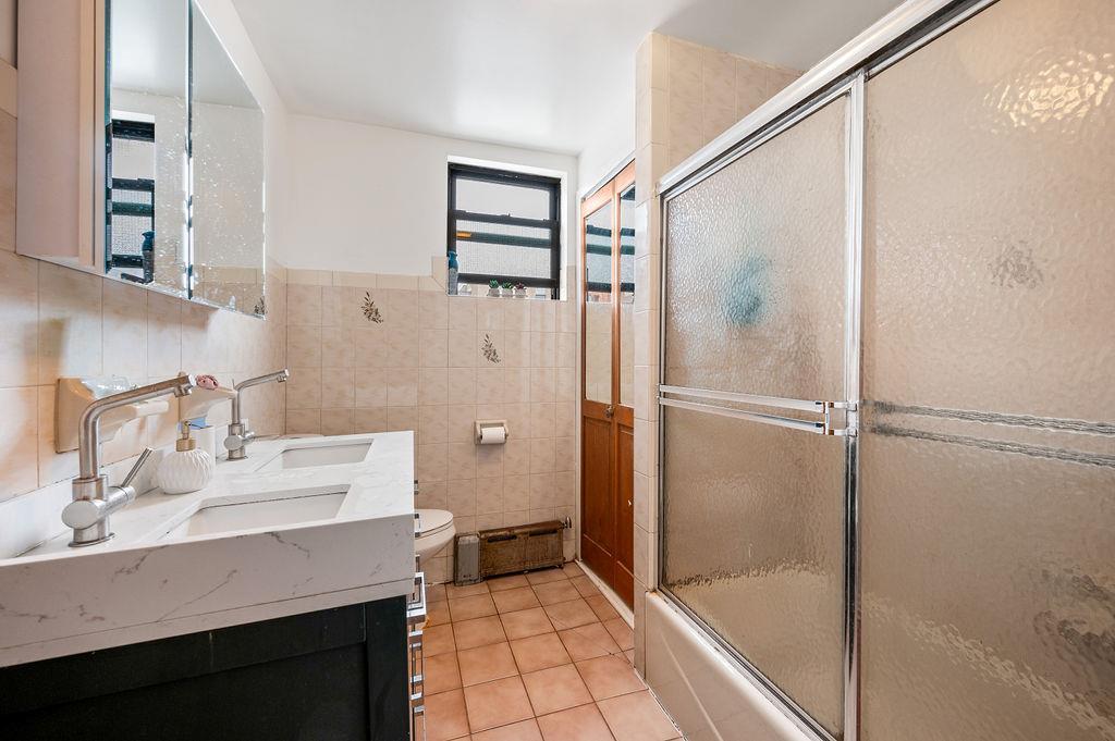 Single Family 91  Queens, NY 11372, MLS-869057-10