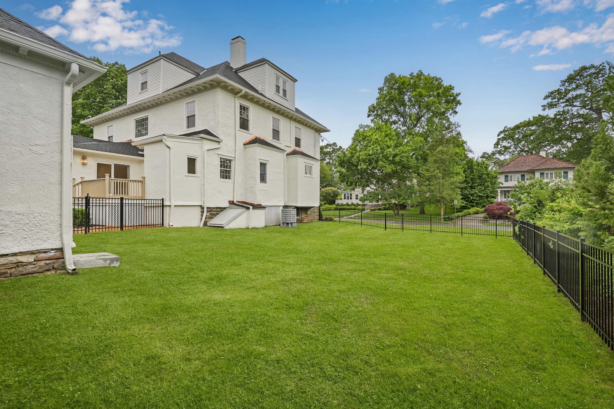 Single Family Loring  Westchester County, NY 10803, MLS-869063-35